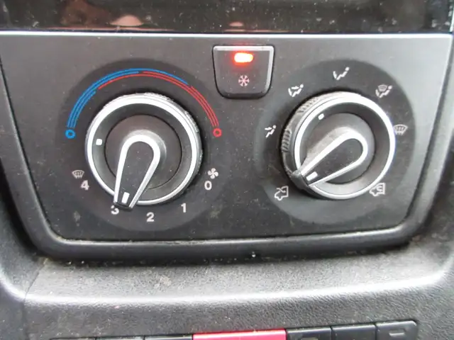 Opel Opel Movano view 12