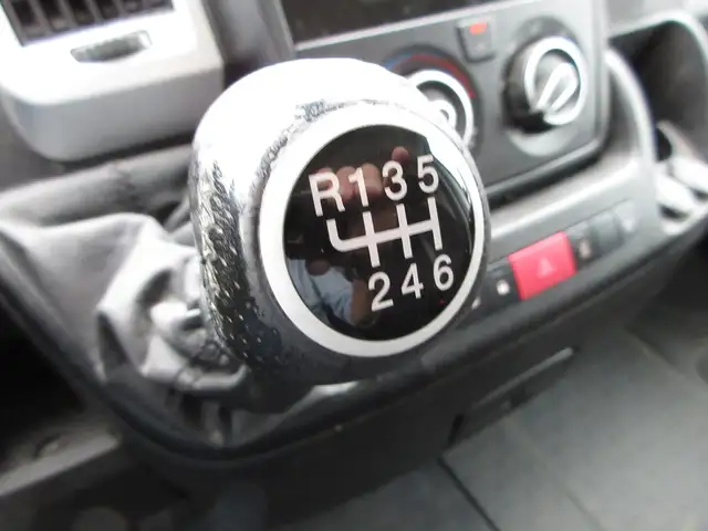 Opel Opel Movano view 13