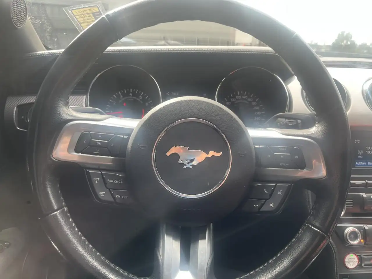 Ford Mustang снимка Ford Mustang