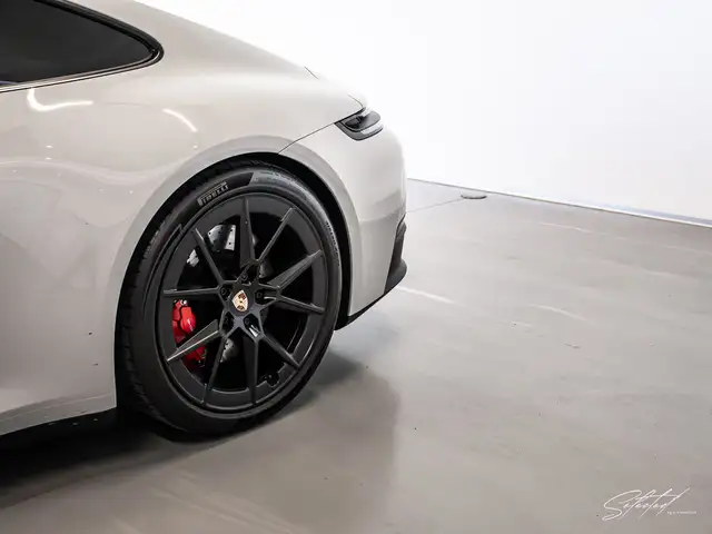 Porsche 911 Carrera 4 GTS T-Hybrid Ansicht 47