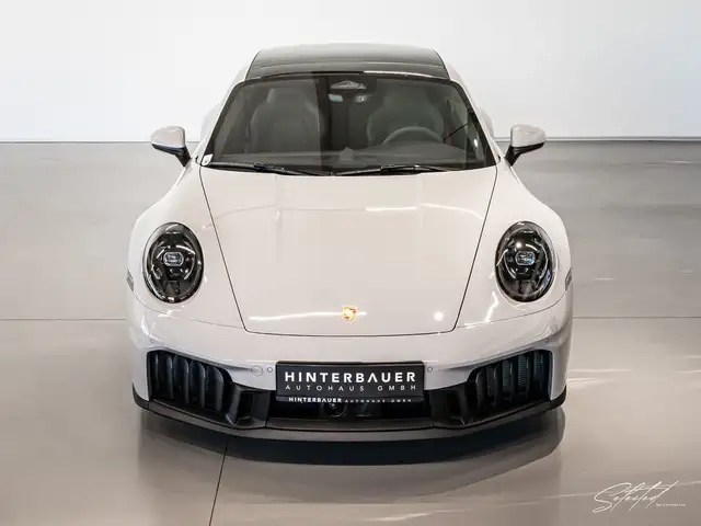 Porsche 911 Carrera 4 GTS T-Hybrid Ansicht 10
