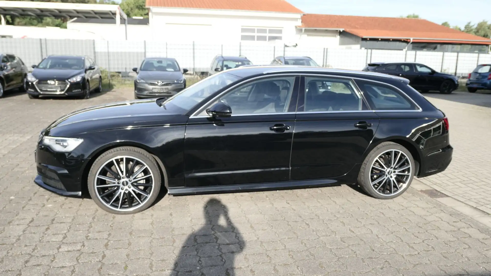 Audi A6 Avant 3.0 TDI clean diesel quattro/Bi-Xenon Zwart - 2