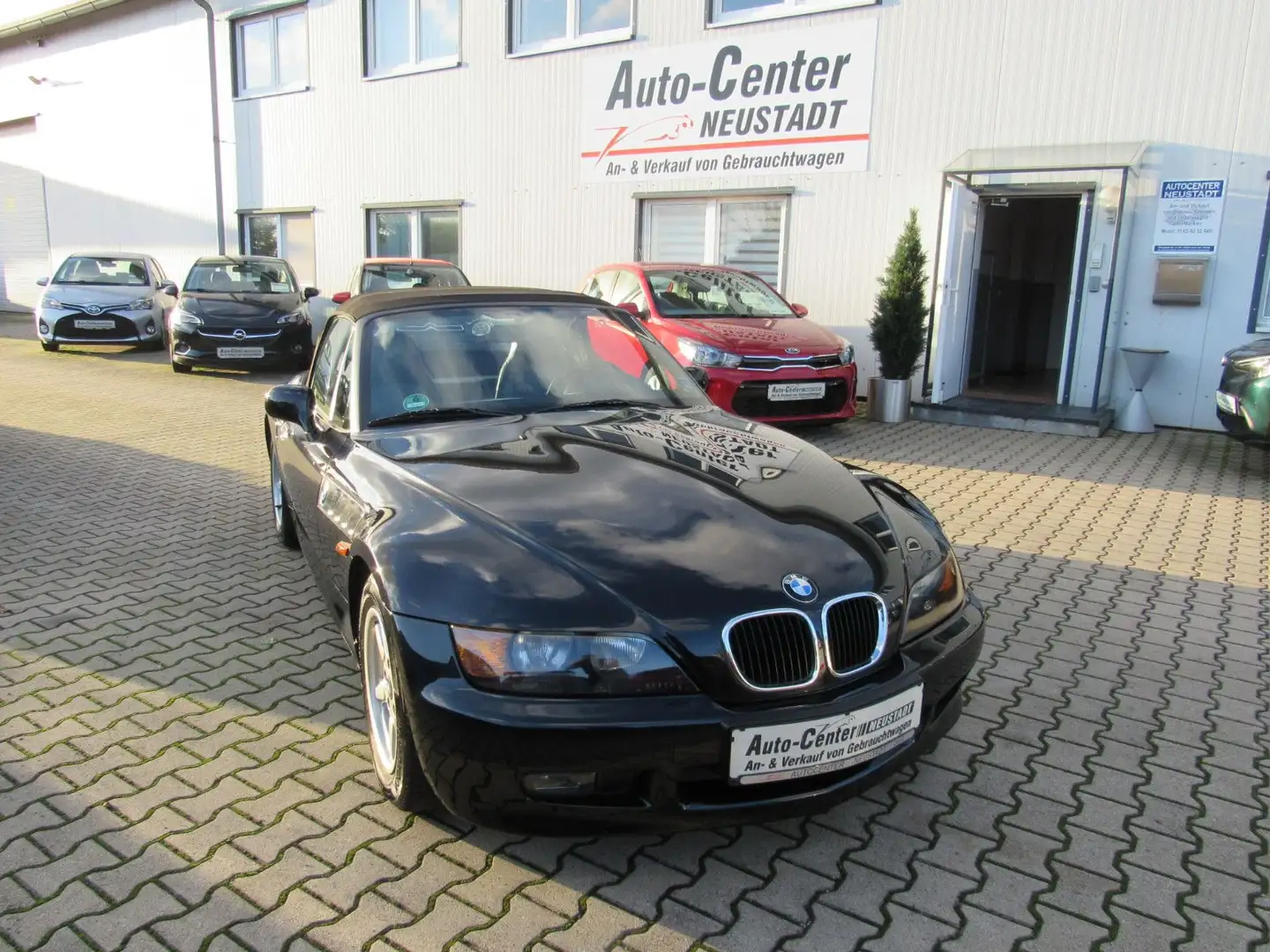 BMW Z3 nur 94 Tkm.., LEDER, ALU, DACH NEU! Schwarz - 2