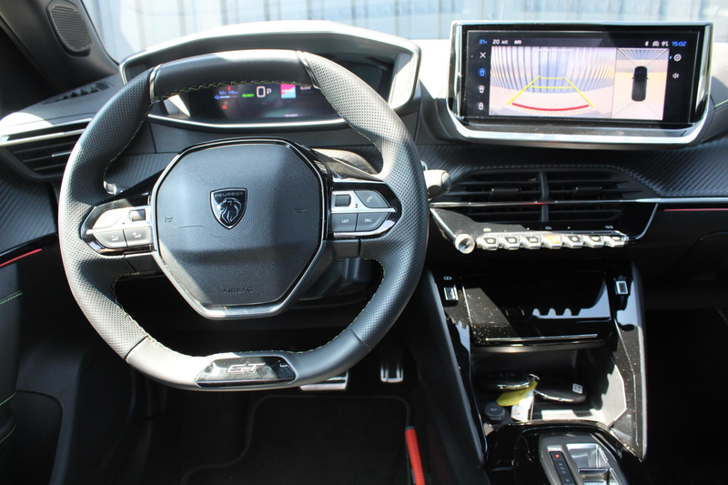 Peugeot e-2008 EV GT Avantage 54 kWh Navigatie | Camera V + A | D — photo 9