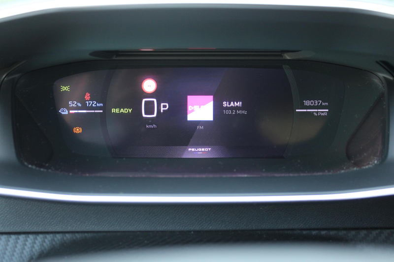 Peugeot e-2008 EV GT Avantage 54 kWh Navigatie | Camera V + A | D — photo 7