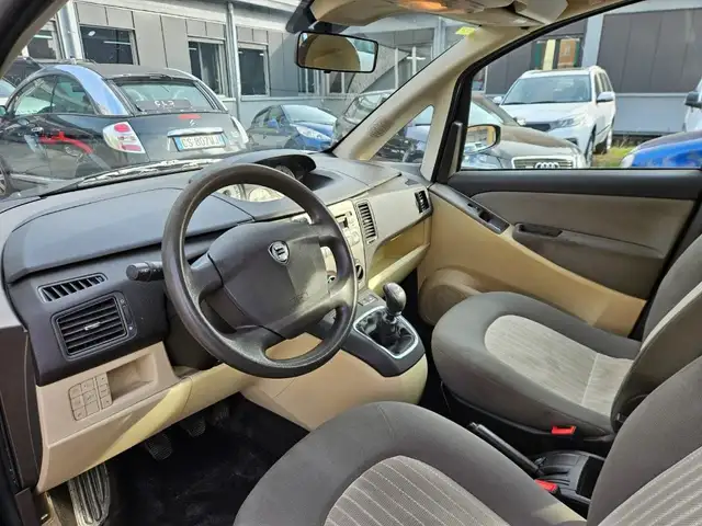 Lancia Musa view 5