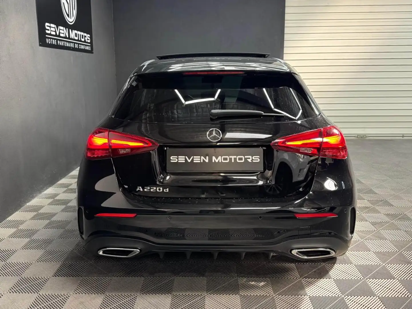 Mercedes-Benz A 220 A 220 d - 8G-DCT 190ch AMG Line Edition Garantie 1 Nero - 2