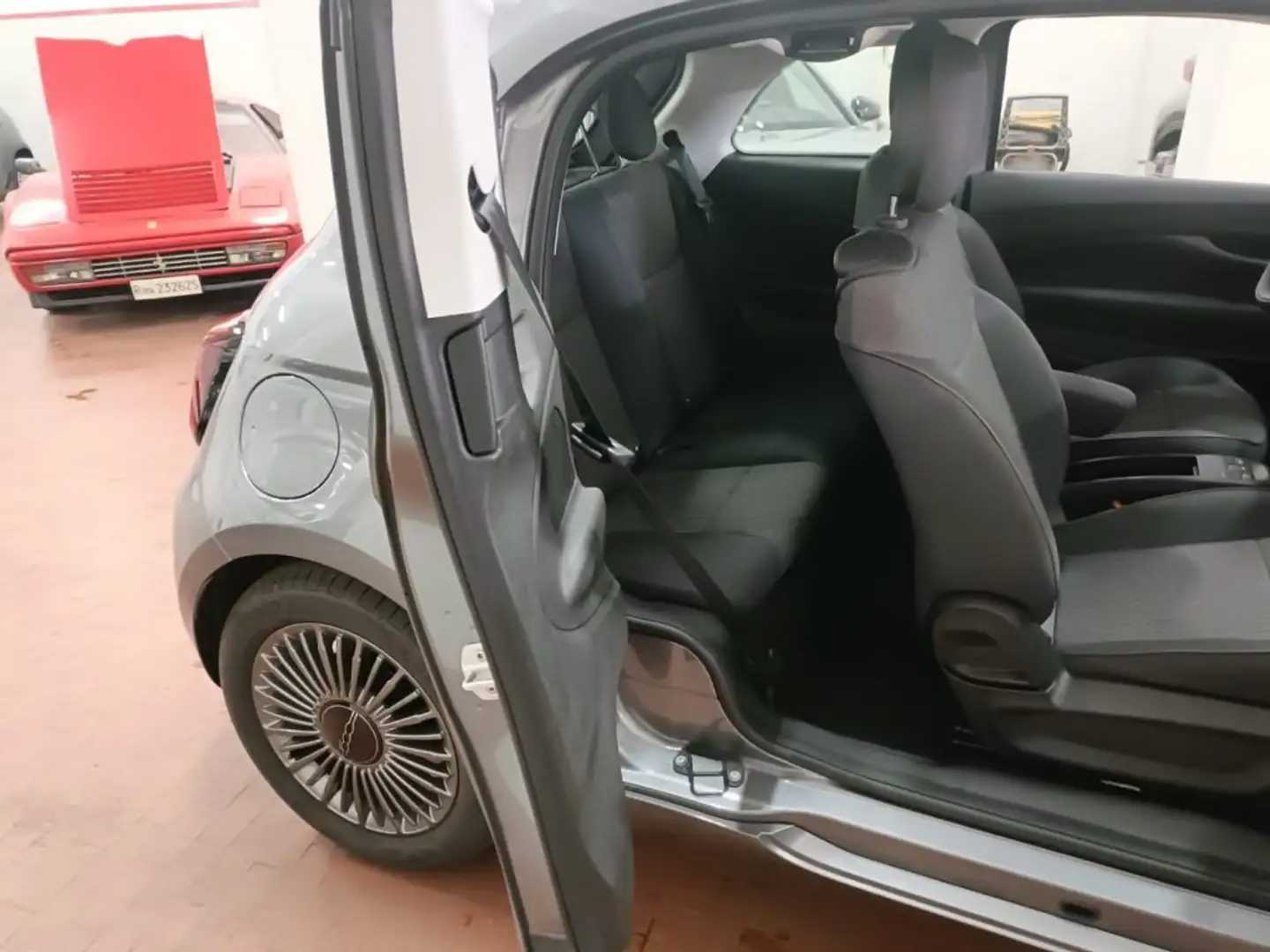 Fiat 500 ICON PLUS 3+1 42 kWh "KM ZERO" GARANZIA 2026 Grey - 2