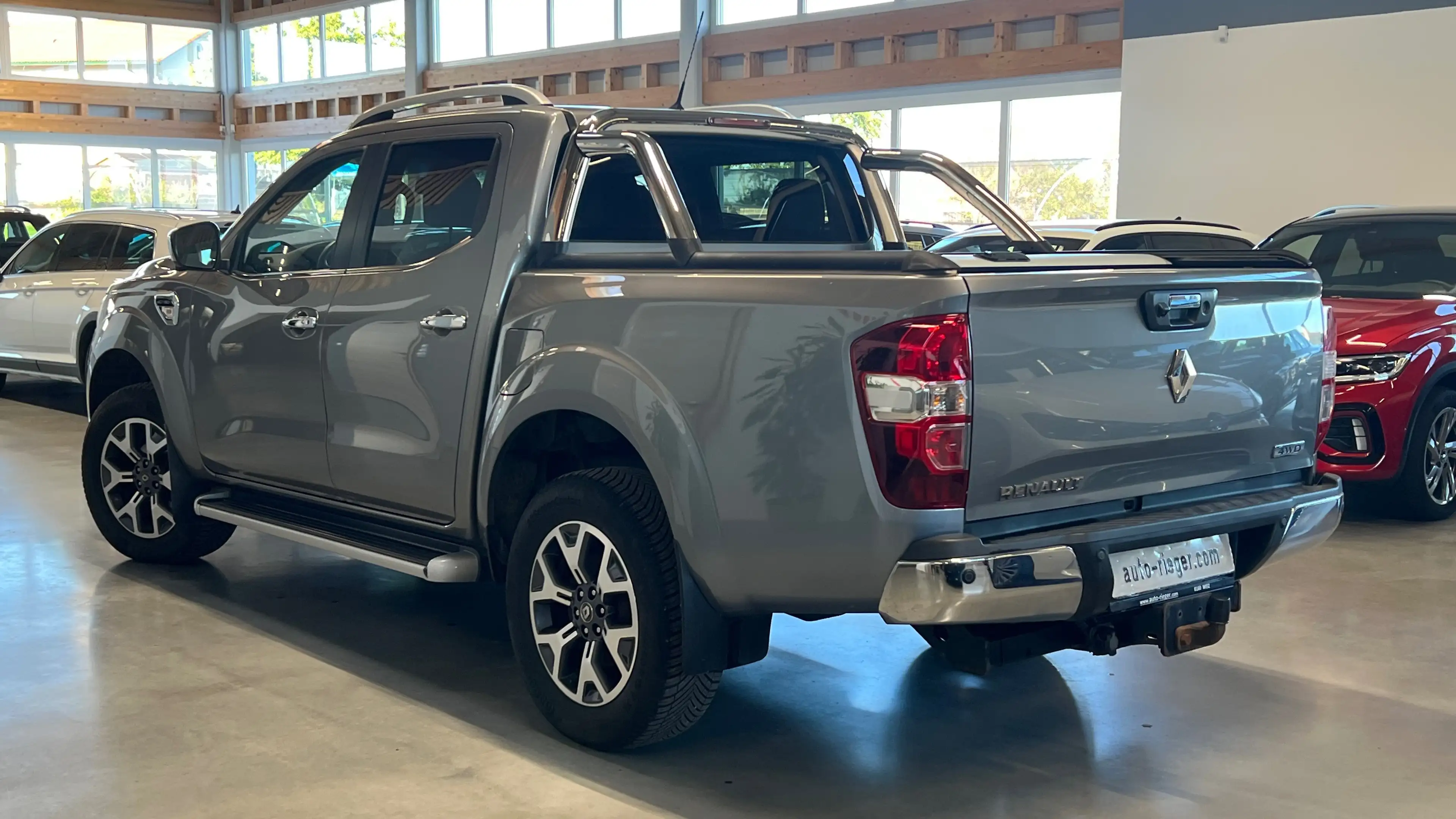 Renault Alaskan Intens Double Cab 4x4, AHK, Schiebedach, Leder — photo 4