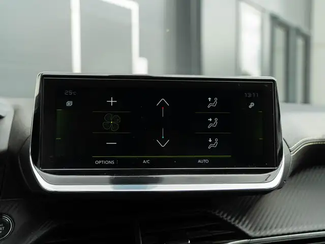 Peugeot 208 view 23