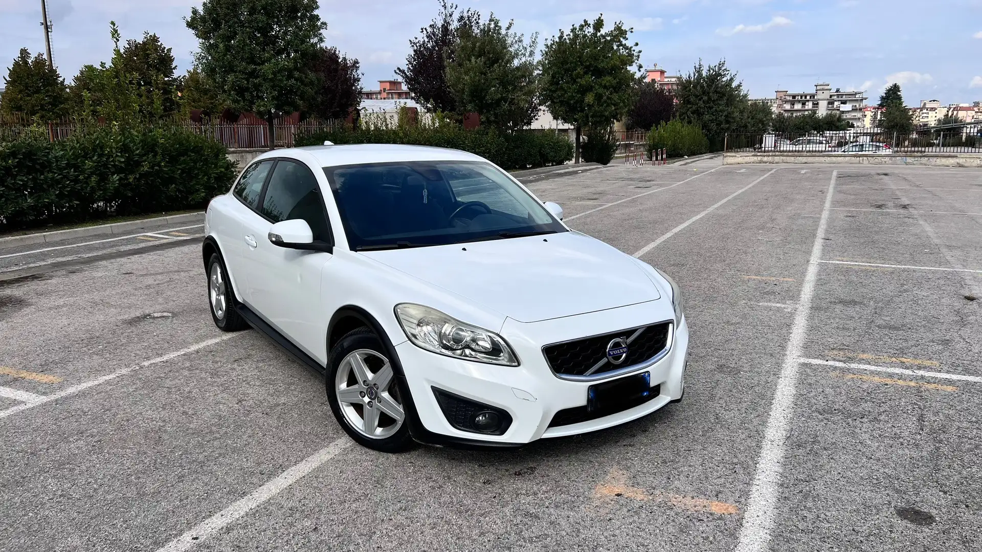 Volvo C30 1.6 D drive Momentum Bianco - 1