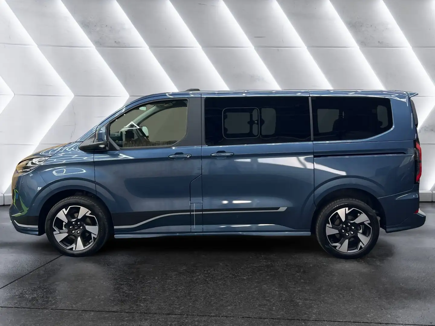 Ford Tourneo Custom L1 Sport | PHEV | Bus 8-Sitze | Sofort verfügbar Blau - 2