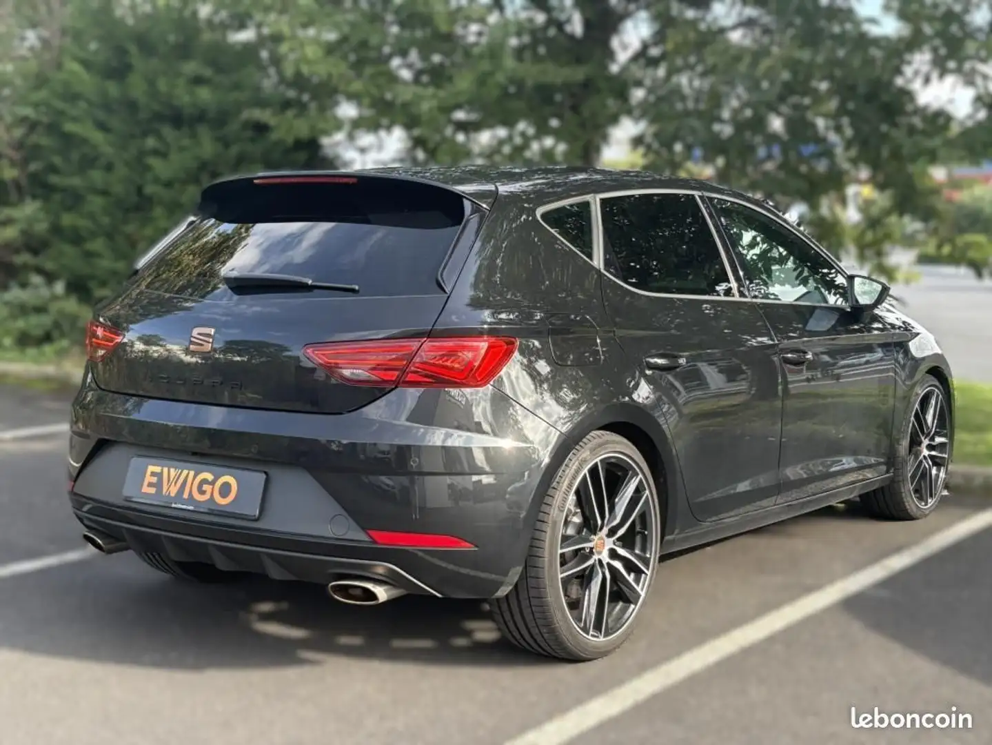 SEAT Leon CUPRA 2.0 TSI 290CH ENTRETIEN CONSTRUCTEUR Schwarz - 2