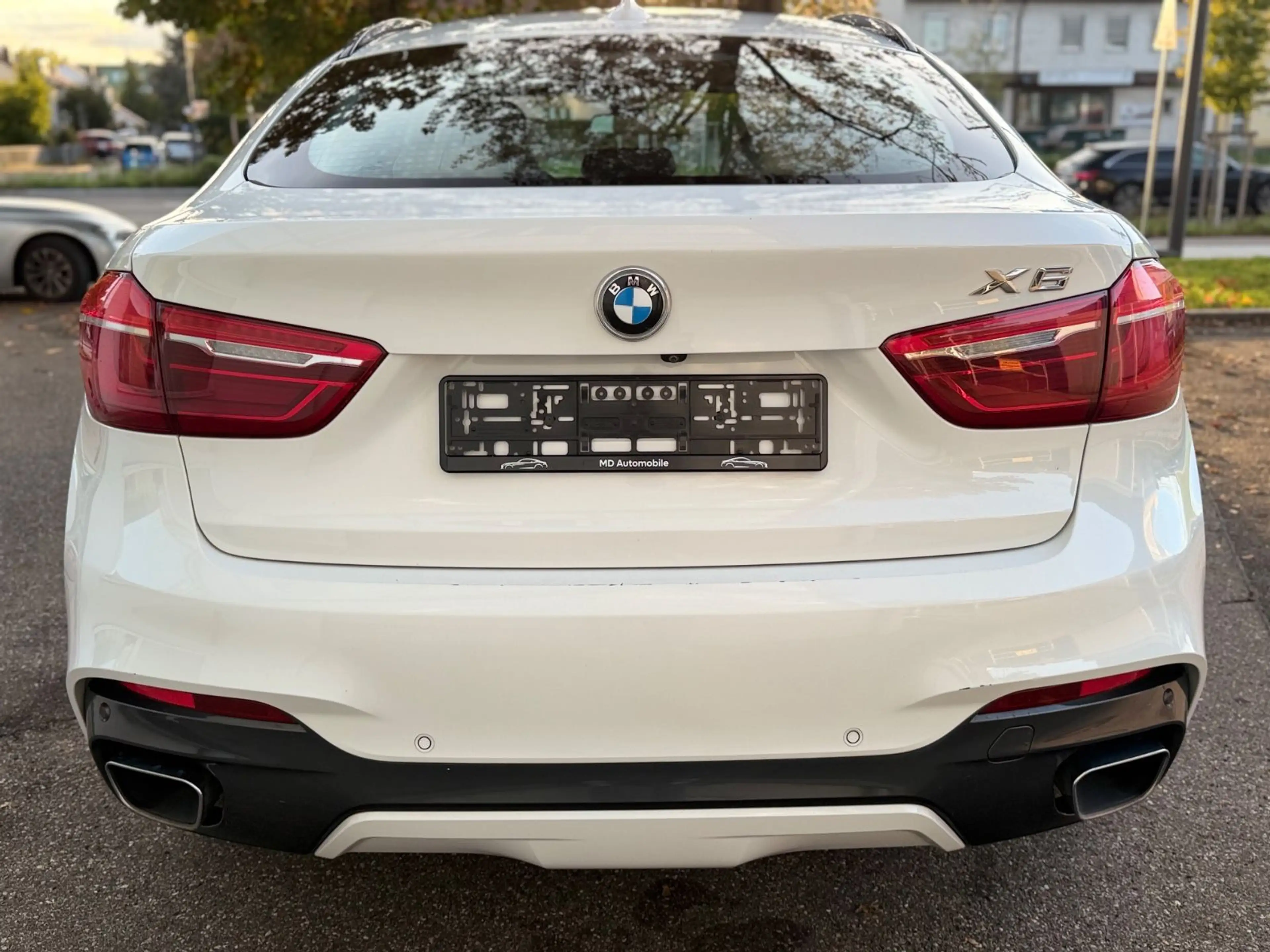BMW X6 xDrive 40 d M-Packet — photo 9