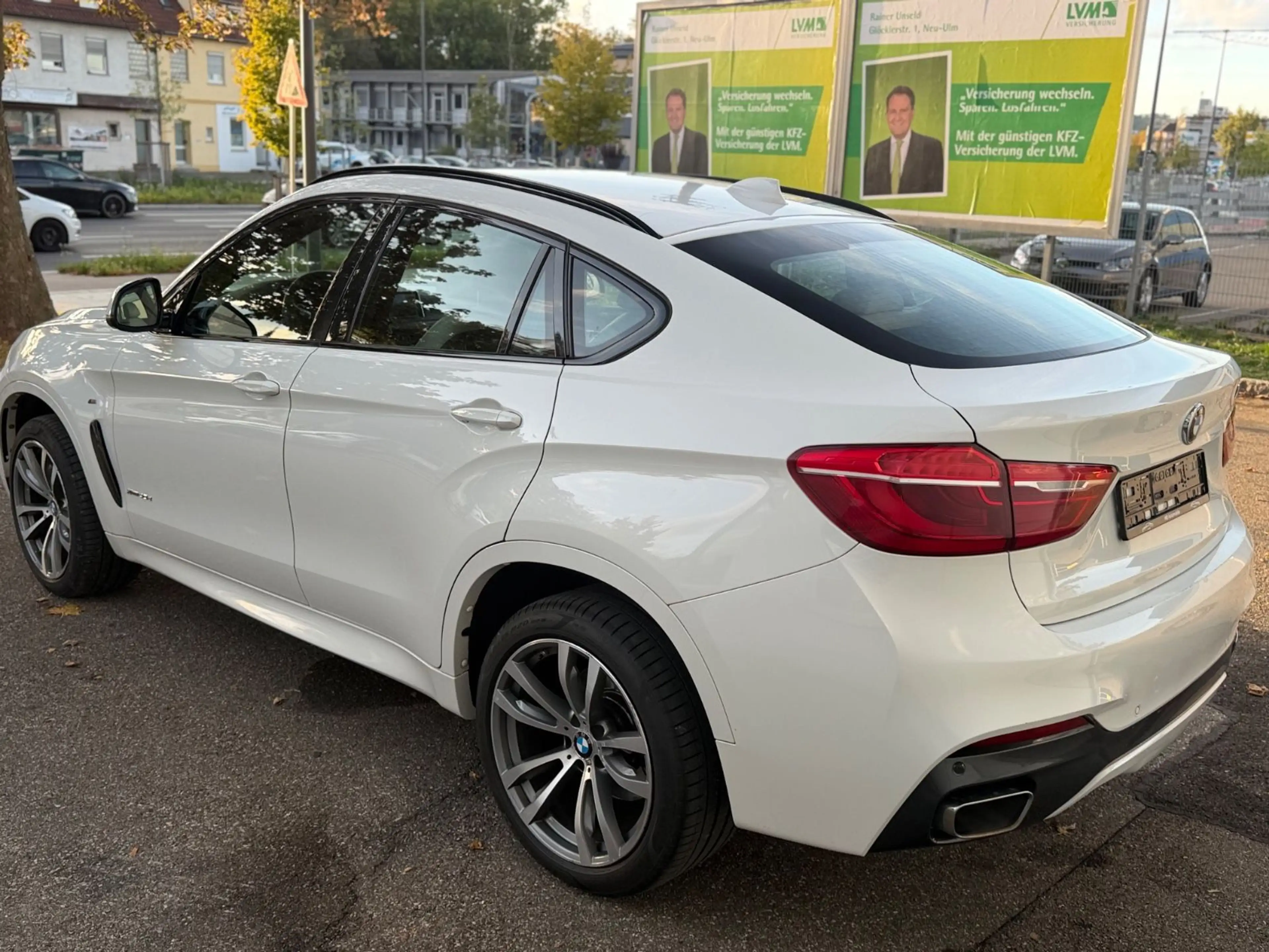 BMW X6 xDrive 40 d M-Packet — photo 12