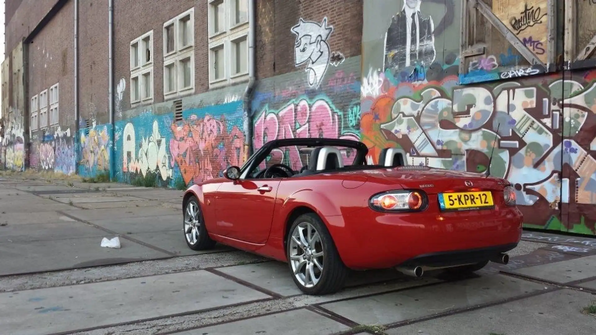 Mazda MX-5 MX-3 2.0 LE 3rd generation Red - 2