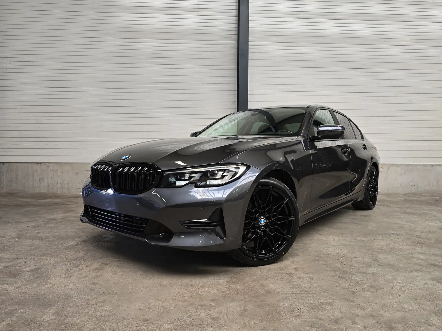 BMW 316 ✖ 19' PACK M | CARPLAY |VIRTUAL COCKPIT| TVA ✔ Grijs - 1