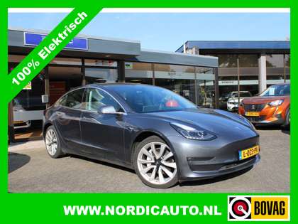 Tesla Model 3 LONG RANGE /DUAL MOTOR Koningsdag 27 April geslote