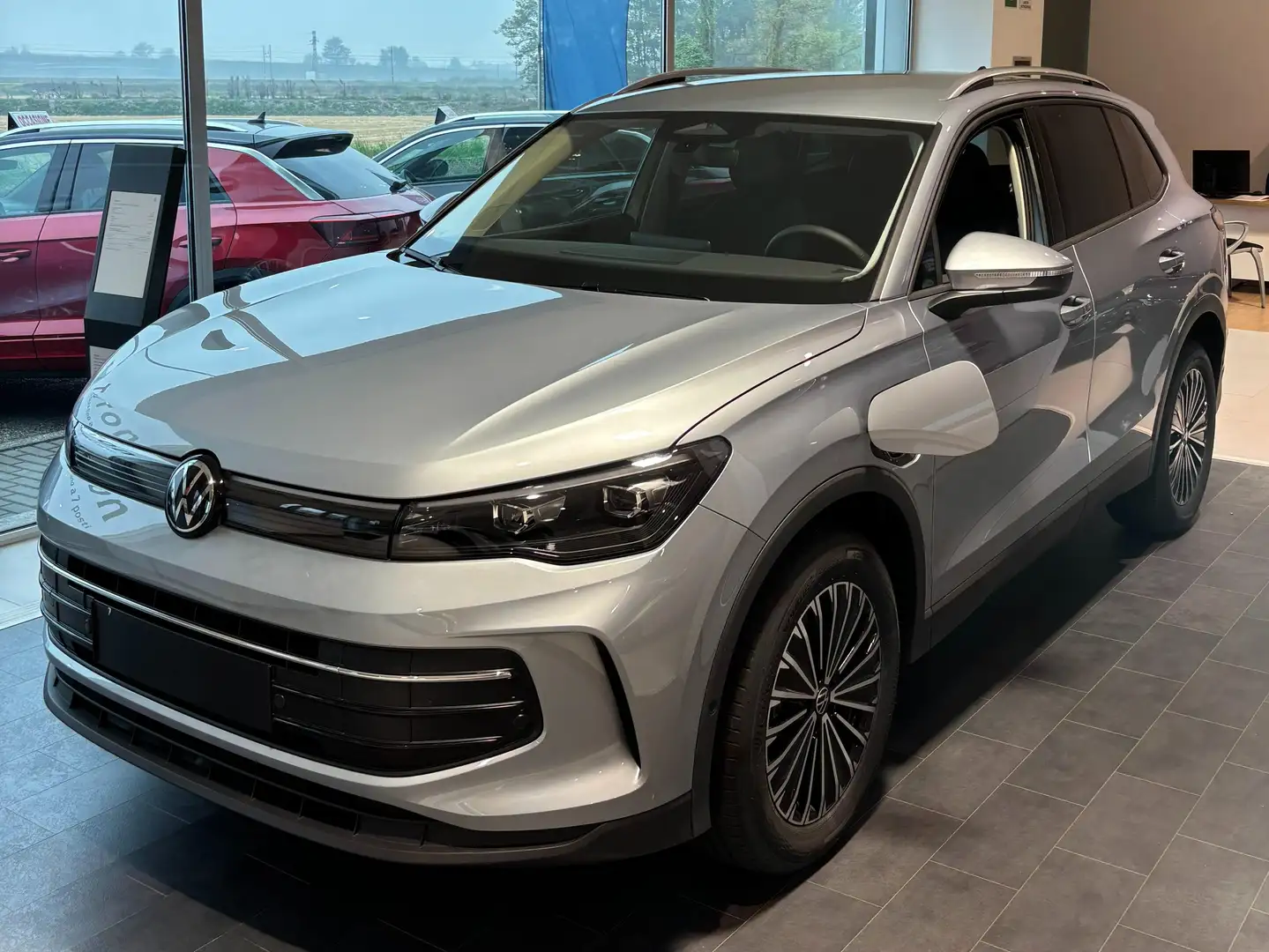 Volkswagen Tiguan Tiguan 1.5 tsi ehybrid Edition Plus 204cv dsg Gris - 1