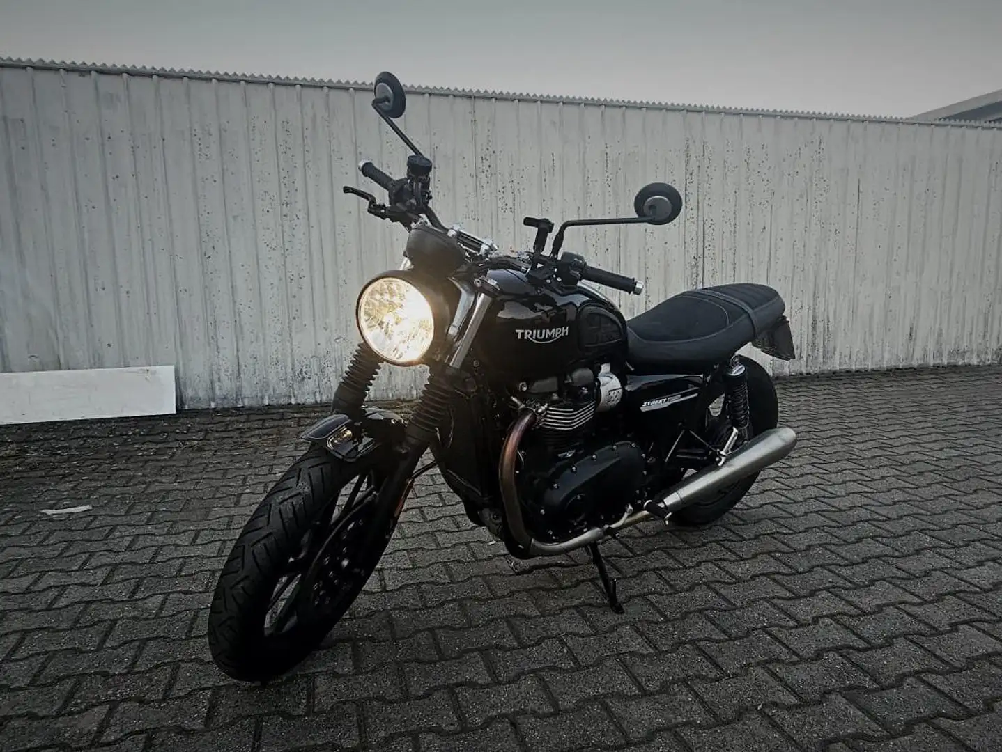 Triumph Street Twin Negru - 1