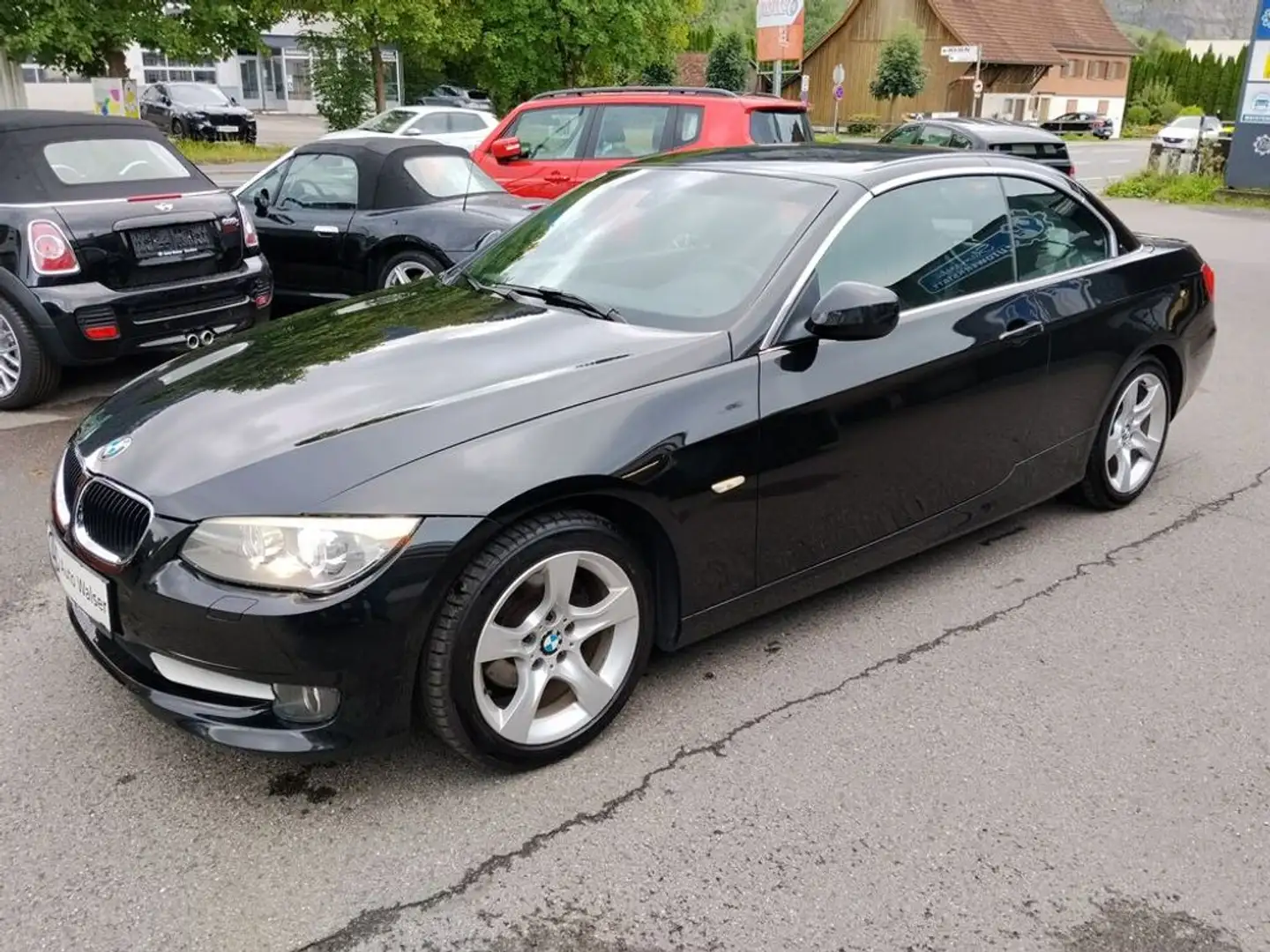 BMW 318 i Cabrio E93 Schwarz - 1