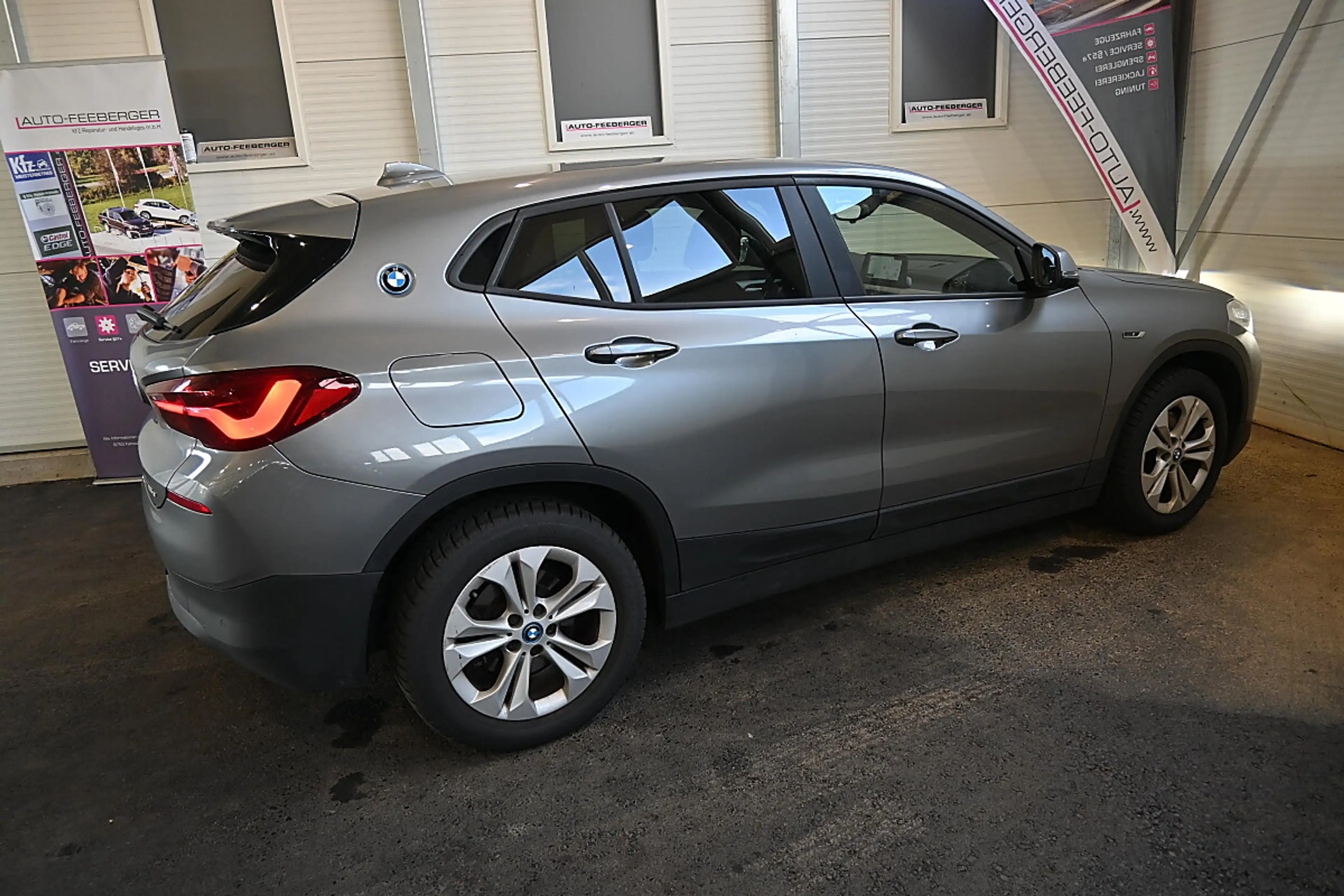 BMW X2 xDrive25e; Head-UP, LED, LEder, ACC, R-Kamera, ... — photo 3
