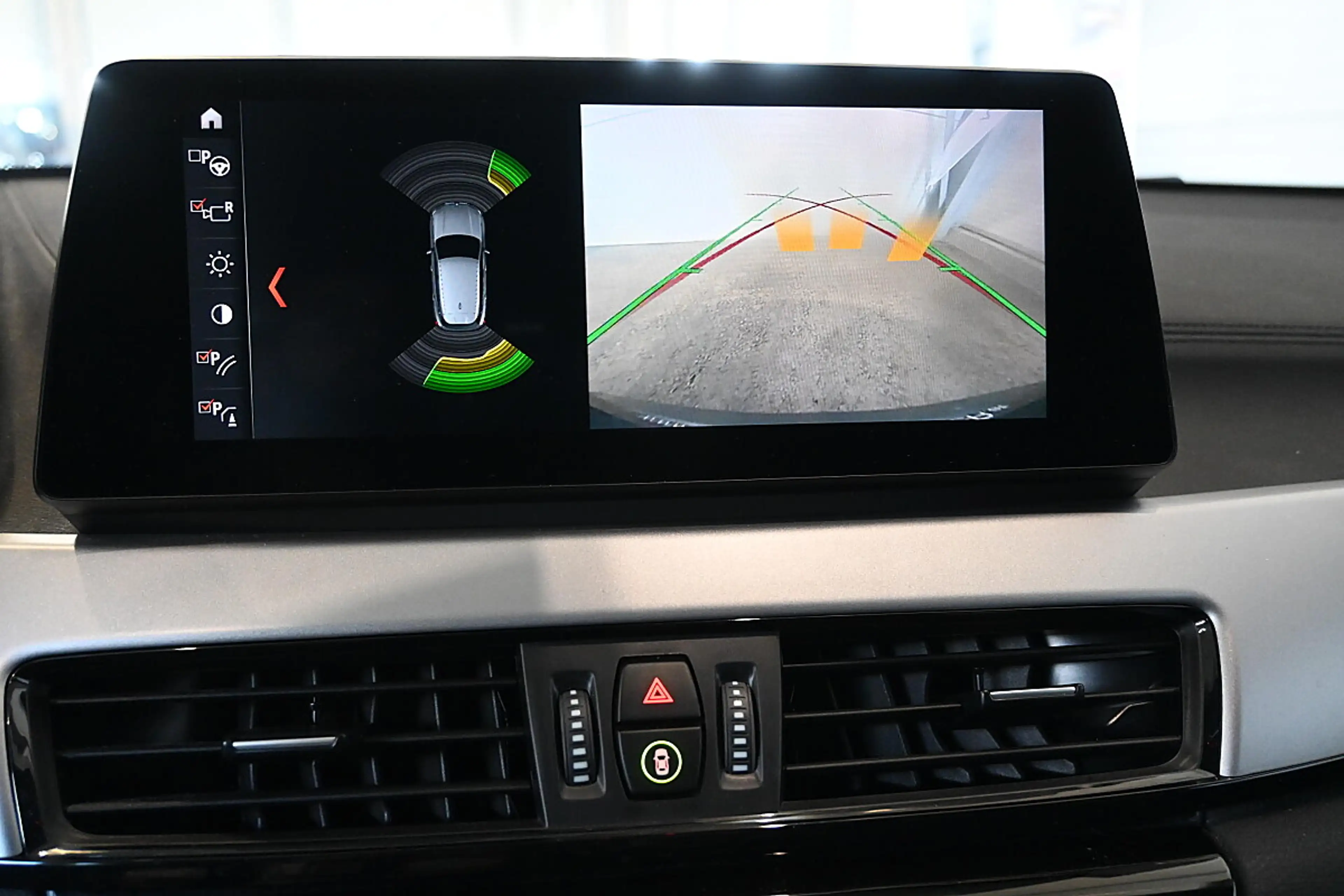 BMW X2 xDrive25e; Head-UP, LED, LEder, ACC, R-Kamera, ... — photo 14