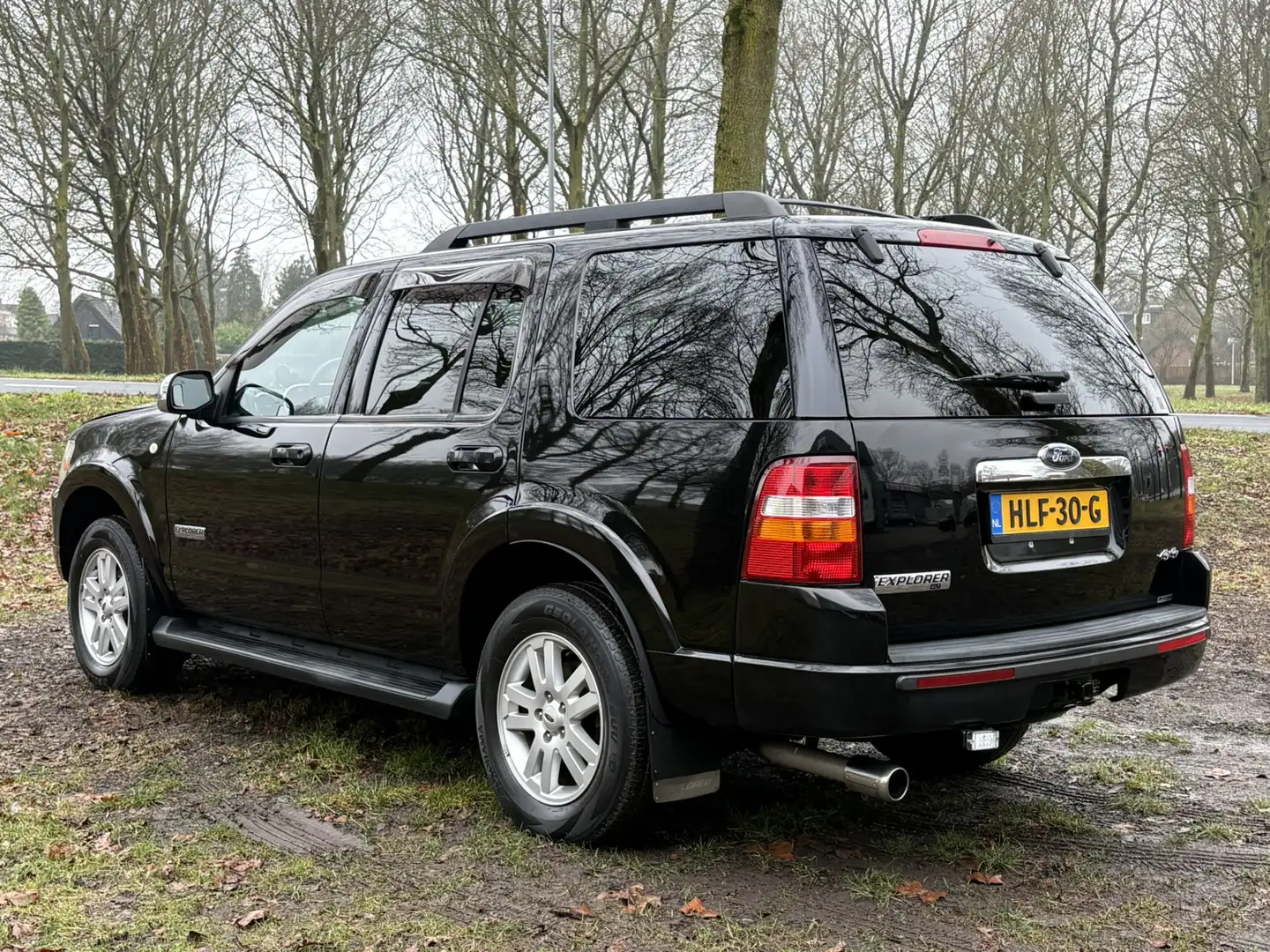 Ford Explorer 4.0 V6 XLT 4X4 44.000KMS 7 zits Schwarz - 2
