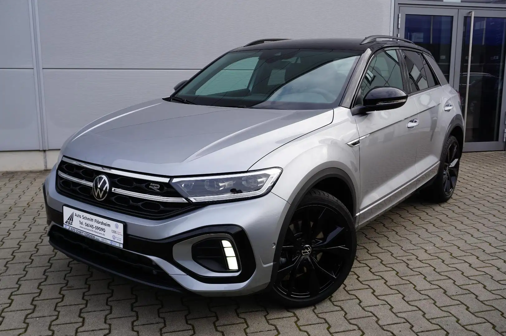 Volkswagen T-Roc R-Line 1.5 TSI 7-Gang DSG Navi,LED,Sthz,RFK,ACC Argento - 2