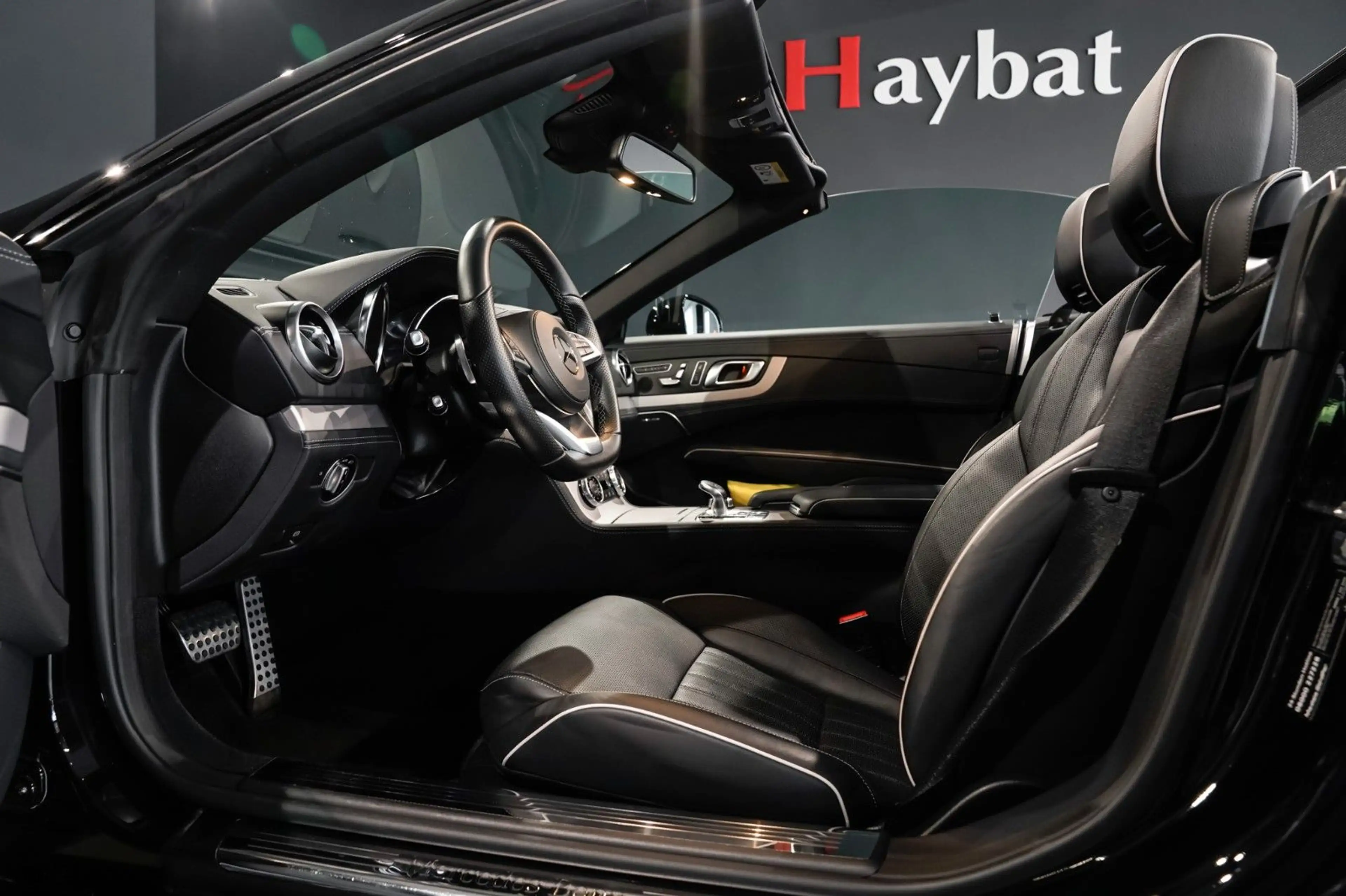 Mercedes-Benz SL 400 AMG Night-Airscarf-MagicSky-Sitzklima — photo 14