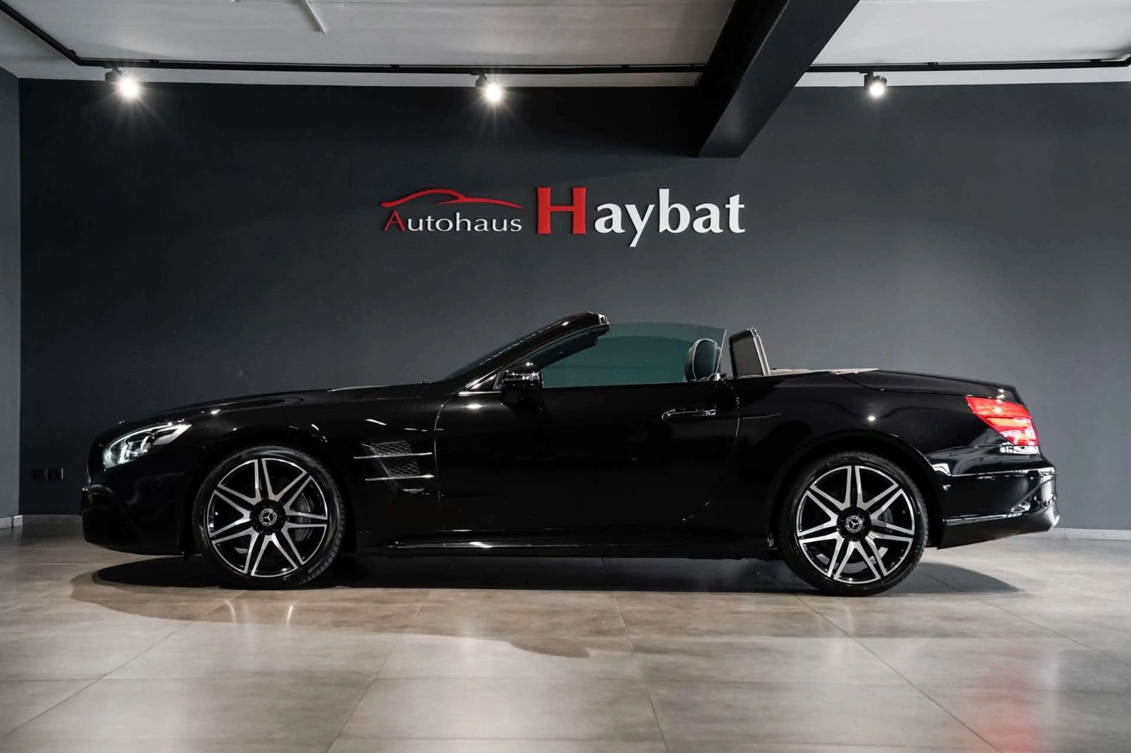 Mercedes-Benz SL 400 AMG Night-Airscarf-MagicSky-Sitzklima — photo 9