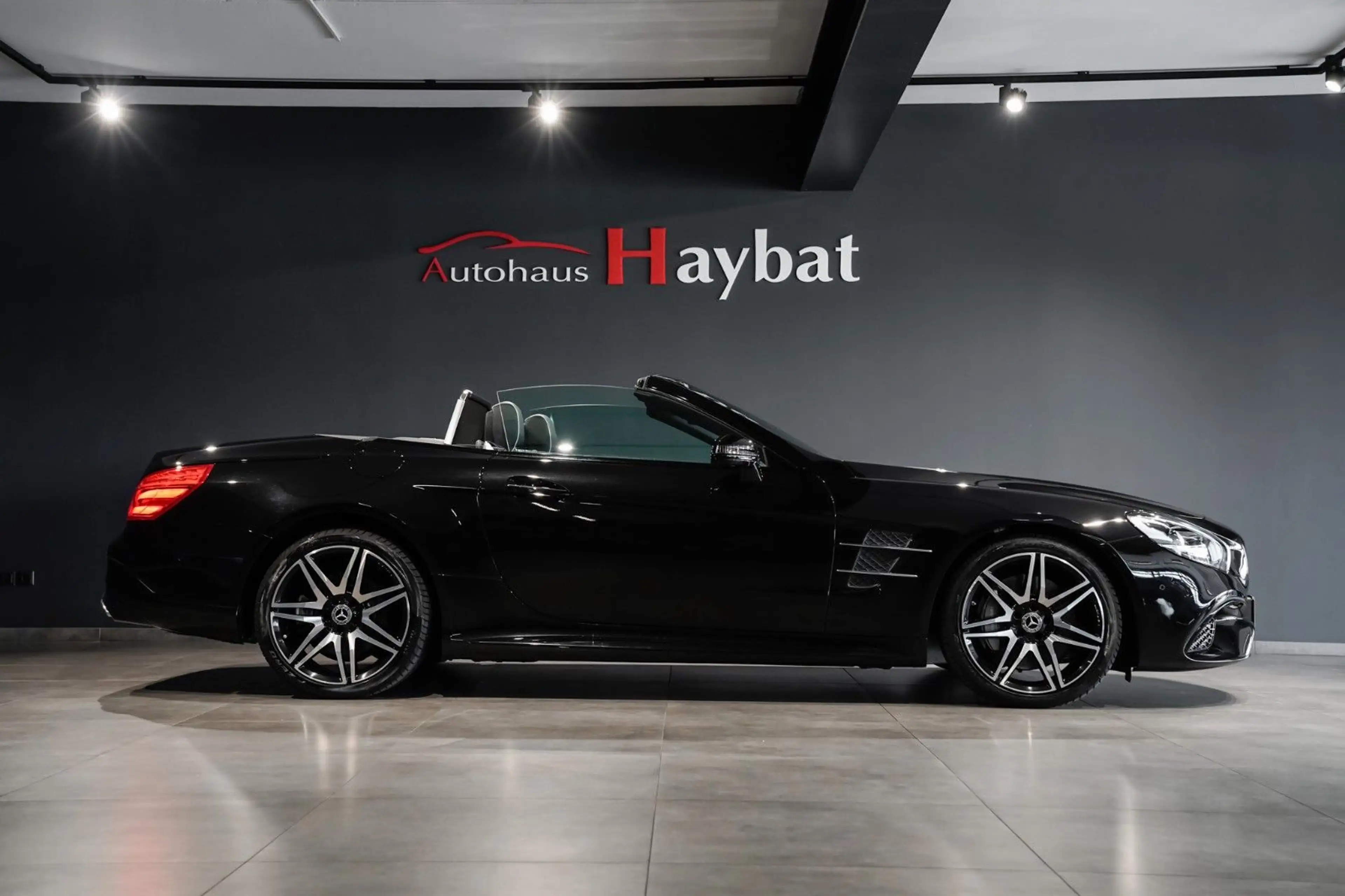 Mercedes-Benz SL 400 AMG Night-Airscarf-MagicSky-Sitzklima — photo 4