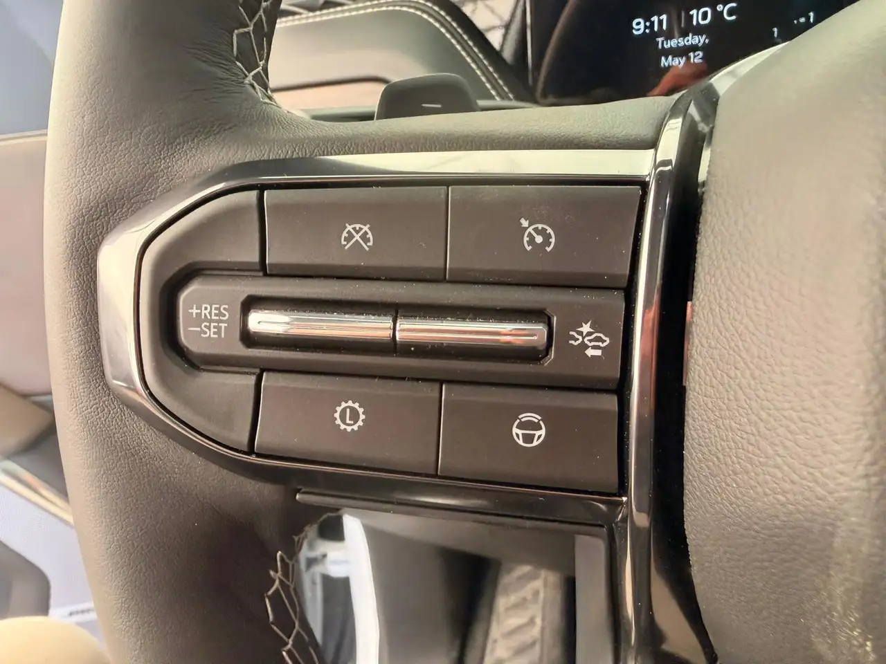 GMC Yukon снимка GMC Yukon