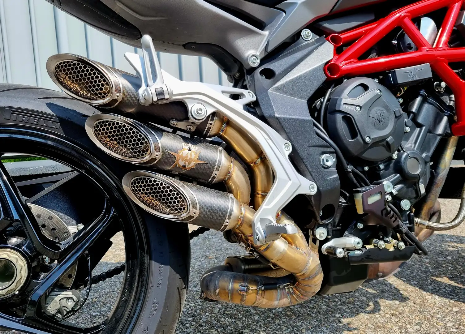 MV Agusta Brutale 800 ABS Noir - 2