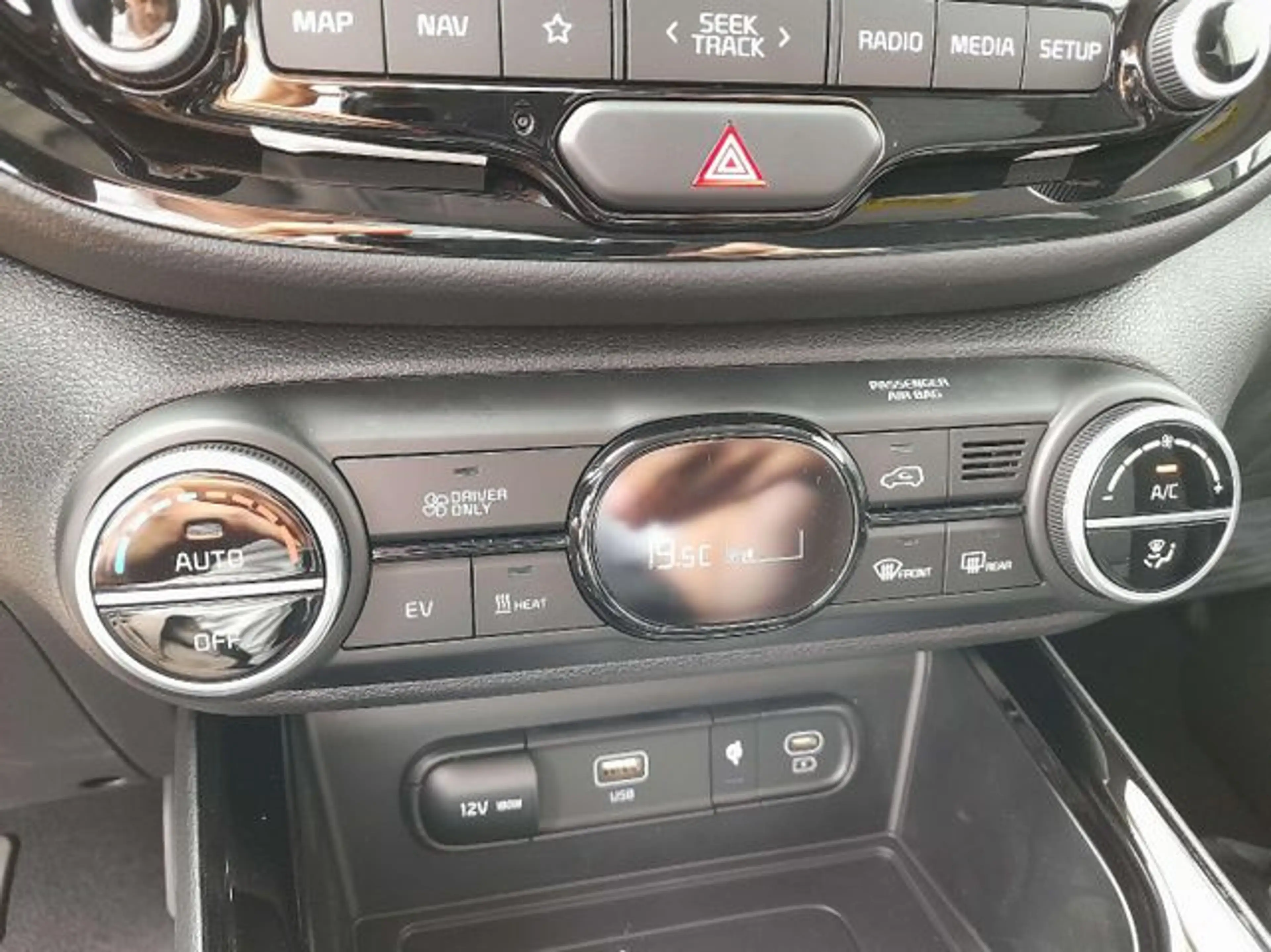 Kia Soul E-Soul Inspiration WP SUV-/Leder-Paket — photo 9