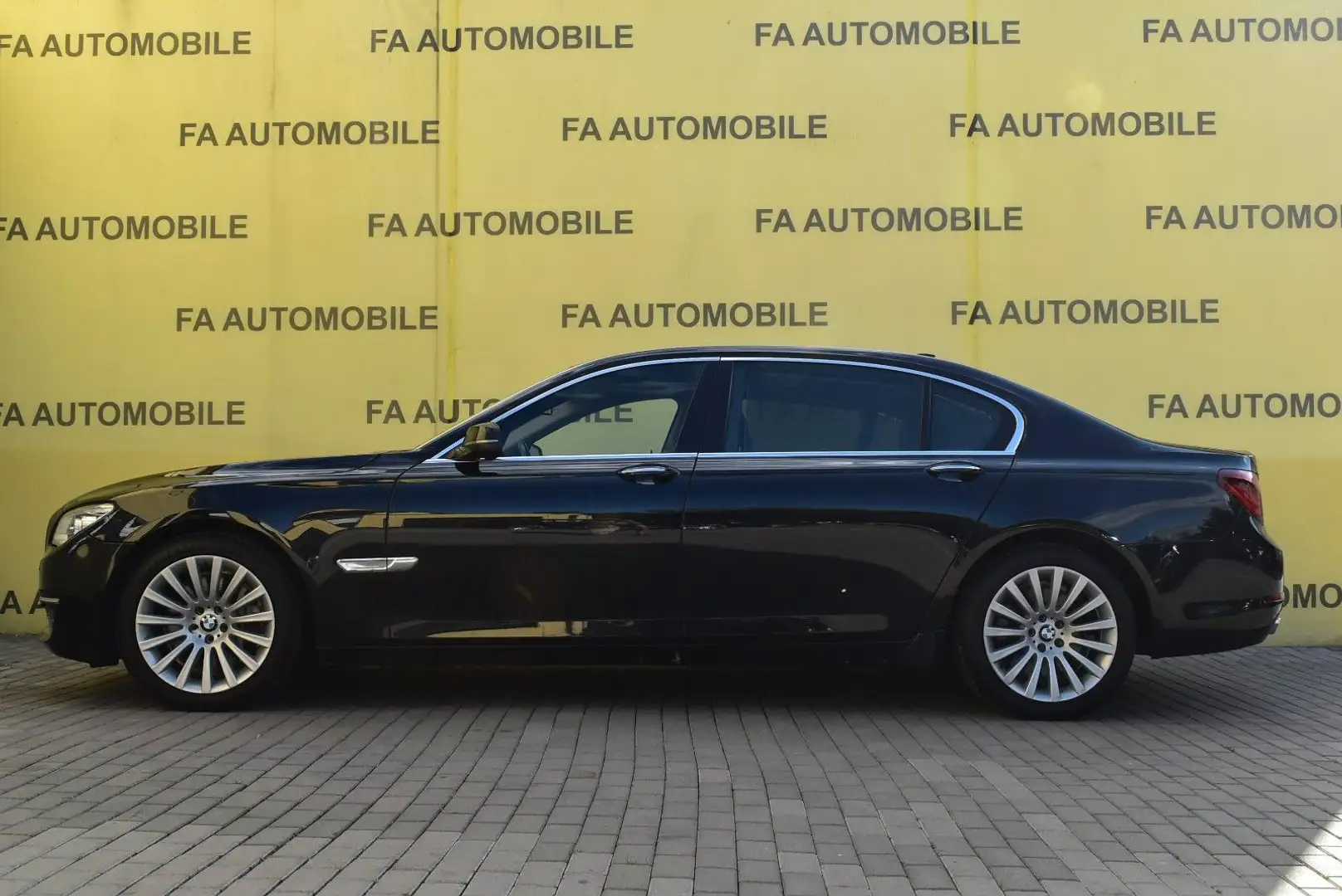 BMW 750 Li xDrive Exclusive/LEDER/SHZ+SITZKLIMAx4/ - 2