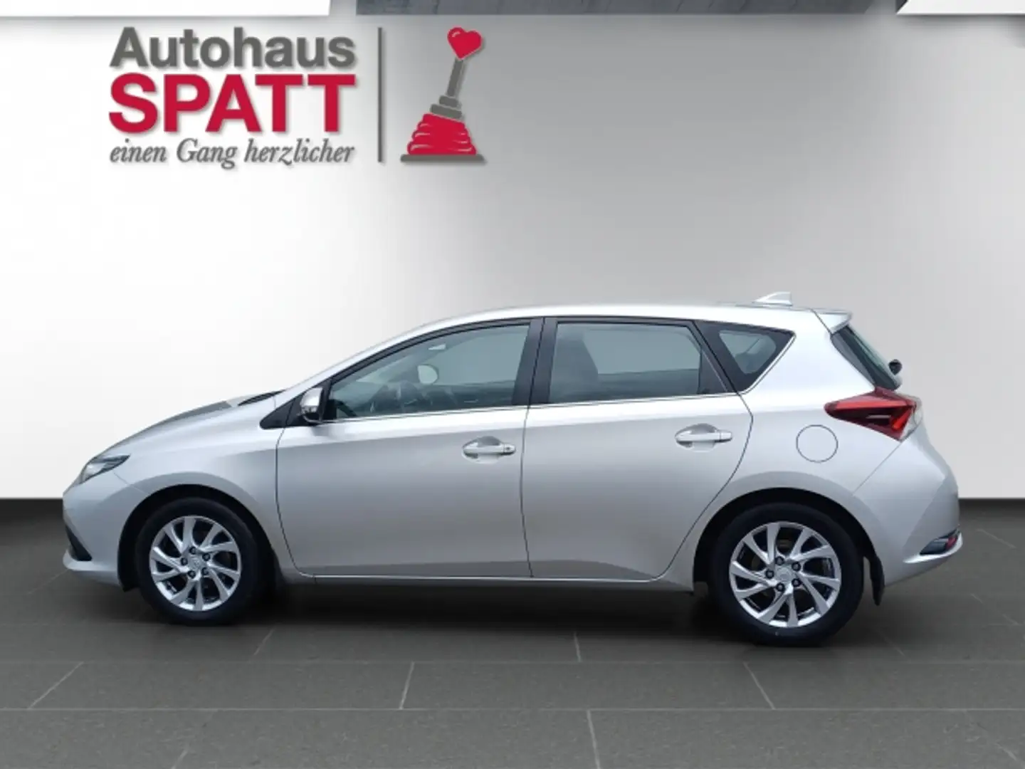 Toyota Auris Auris 1,6 D-4D Active !! Neuzugang !! Silber - 2