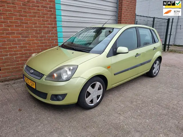 Ford Fiesta 1.3-8V Futura 5-Drs Bj:2006 NAP!