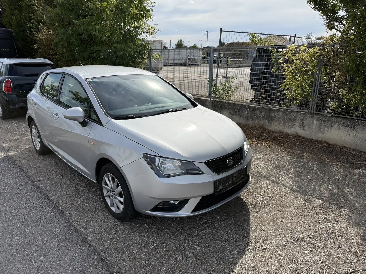 SEAT Ibiza ST Chili&Style 1,6 TDI CR DPF Grau - 2