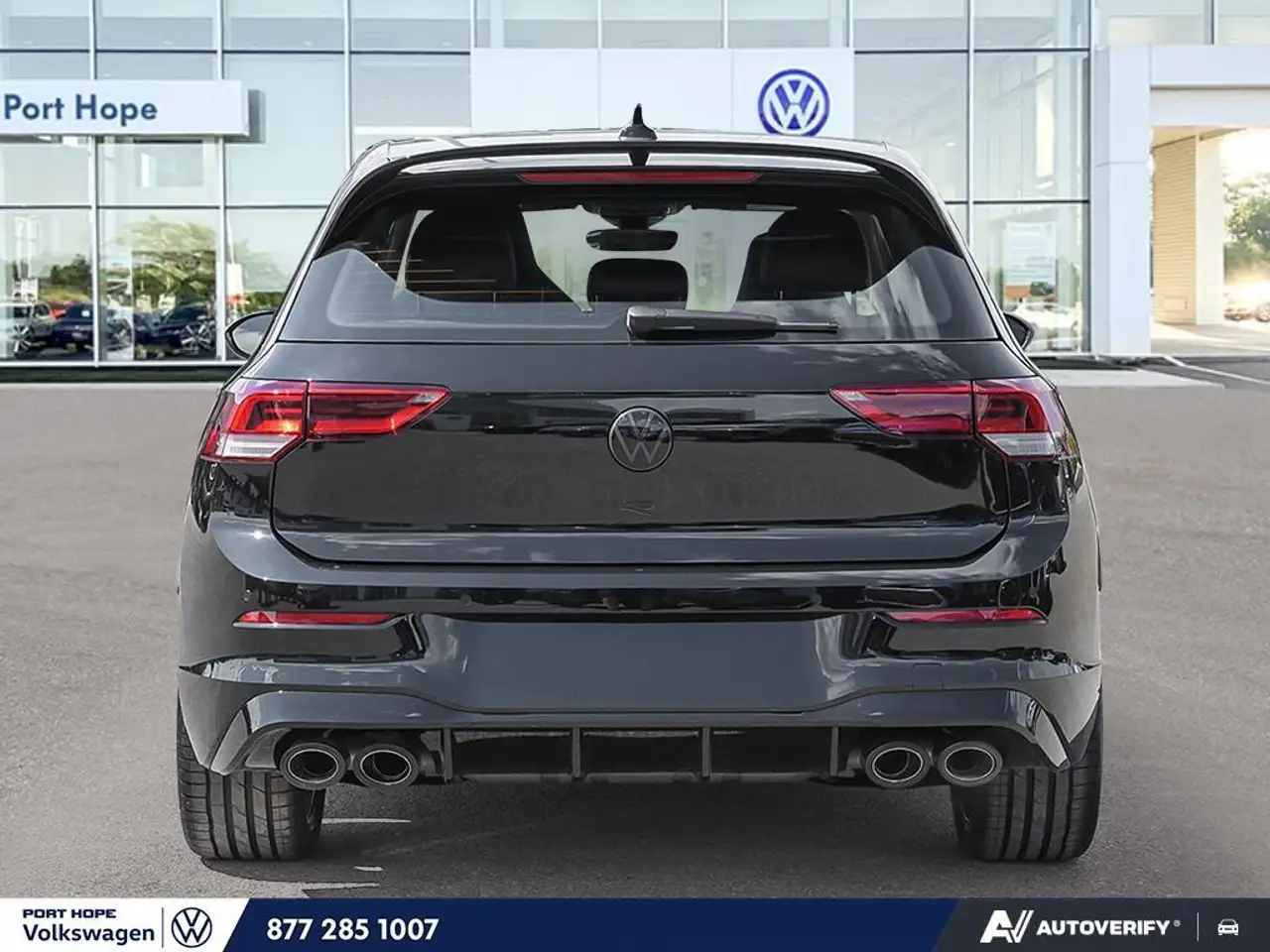 Volkswagen Golf R снимка Volkswagen Golf R