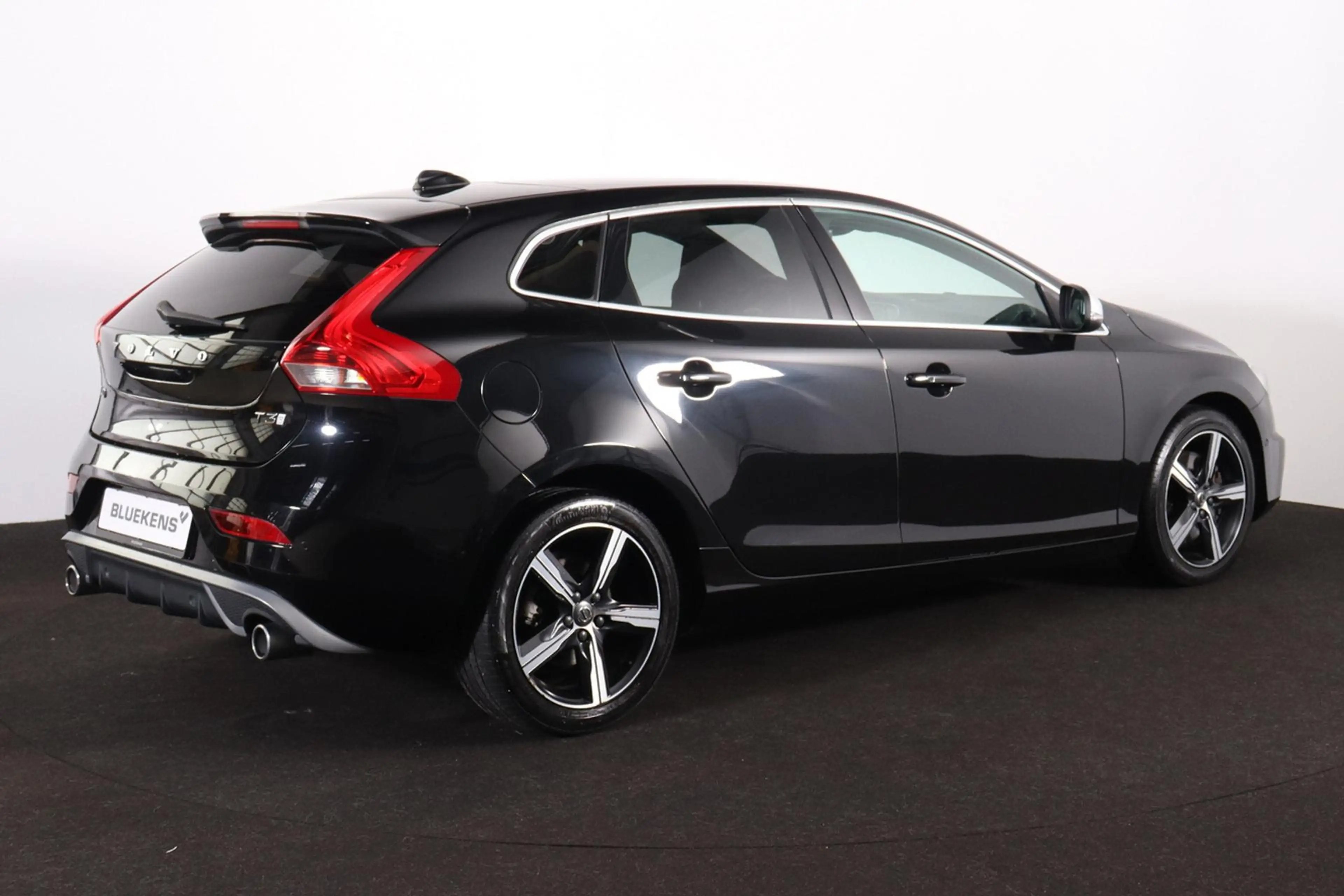 Volvo V40 1.5 T3 Polar+ Sport - AUTOMAAT - Panoramadak - Har — photo 5