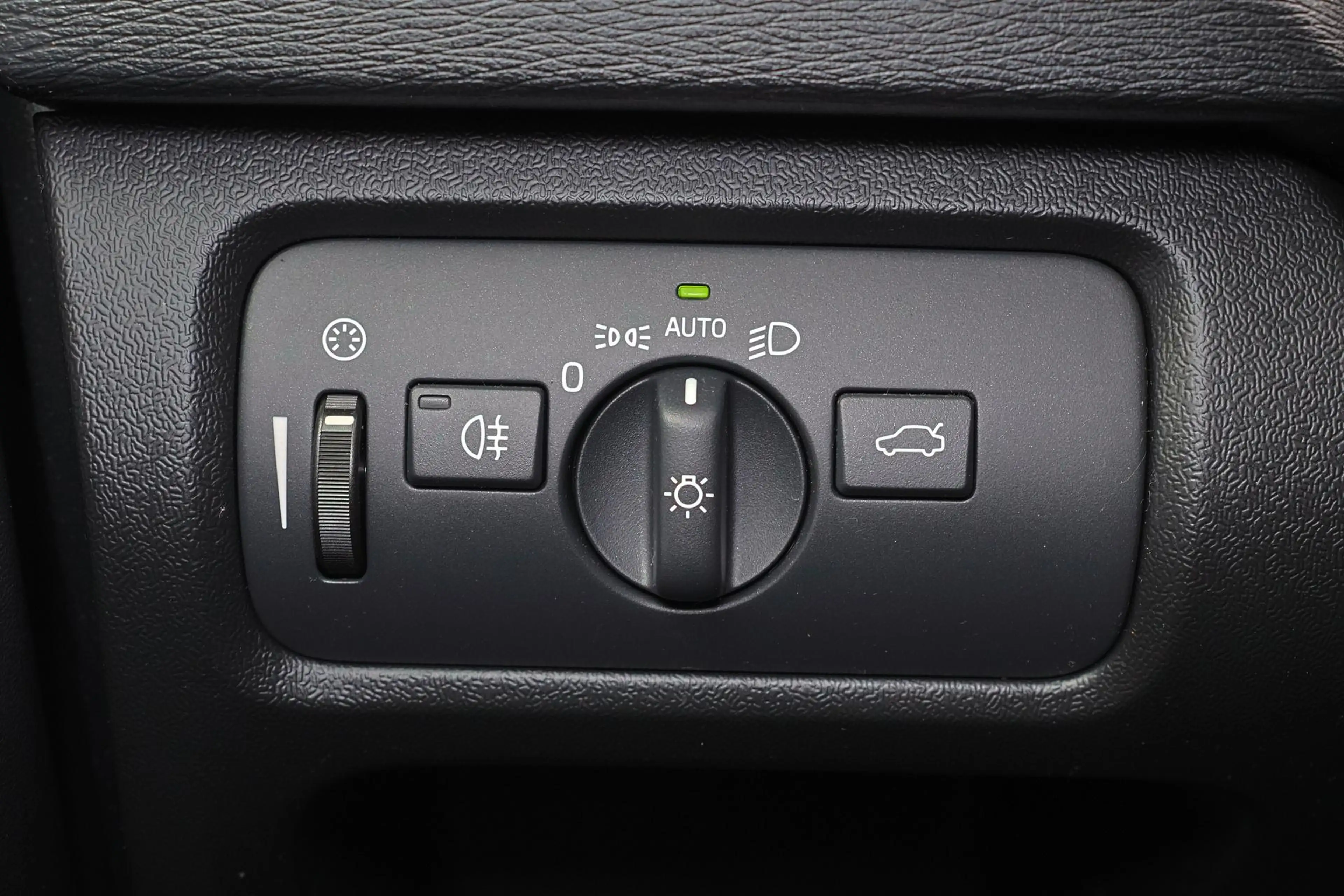 Volvo V40 1.5 T3 Polar+ Sport - AUTOMAAT - Panoramadak - Har — photo 12