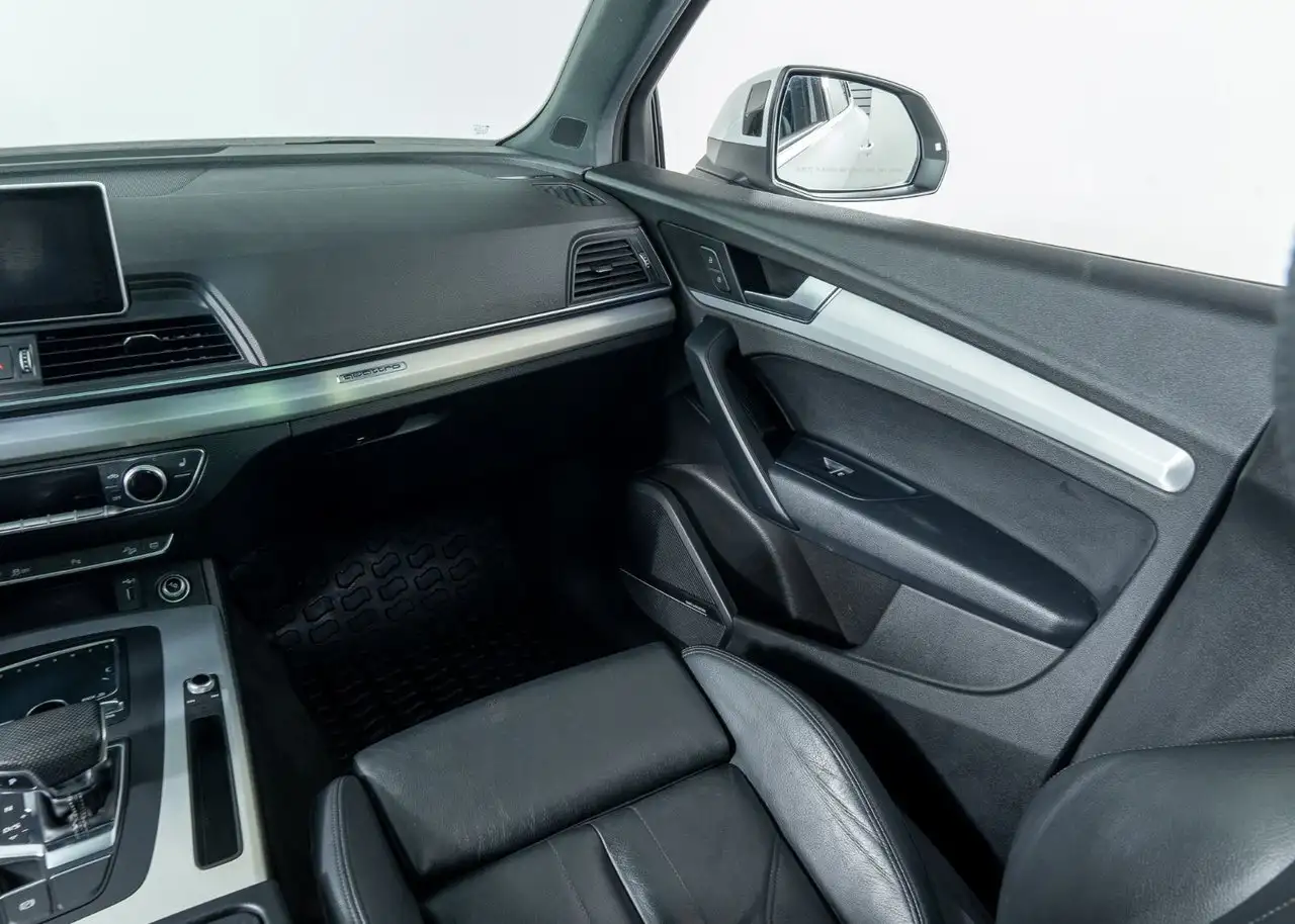 Audi Q5 снимка Audi Q5