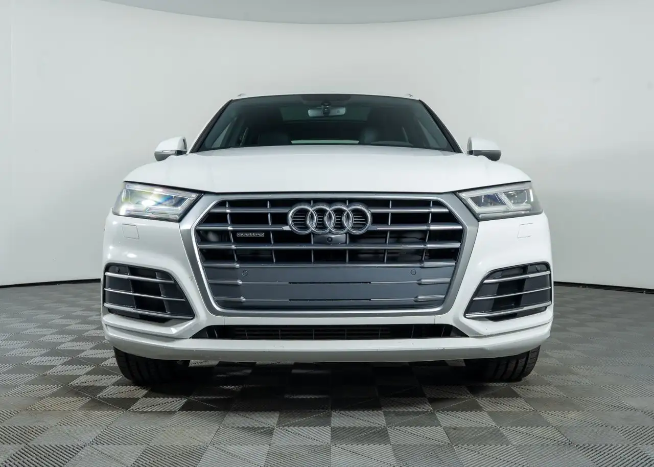 Audi Q5 снимка Audi Q5