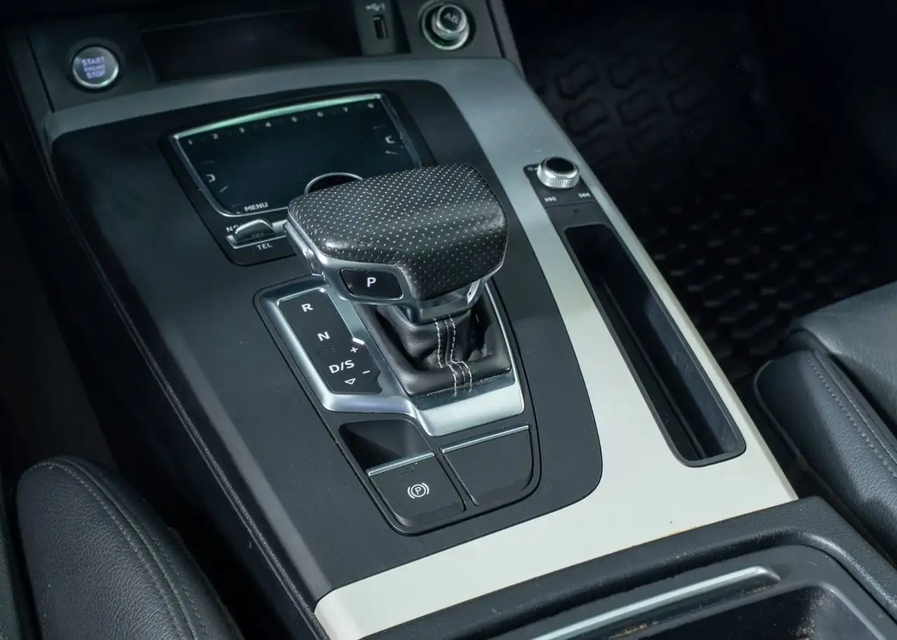 Audi Q5 снимка Audi Q5