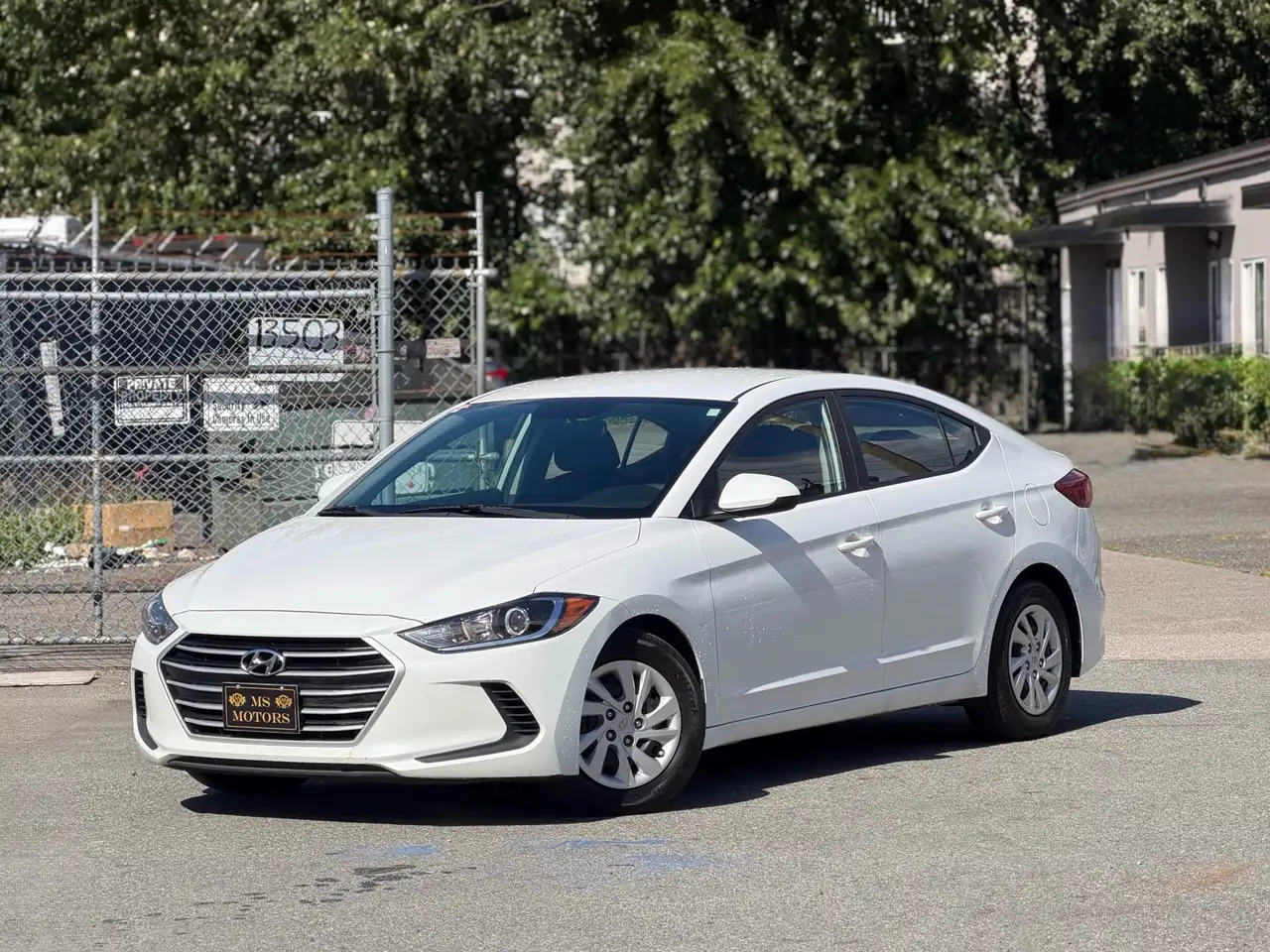 Hyundai ELANTRA снимка Hyundai ELANTRA