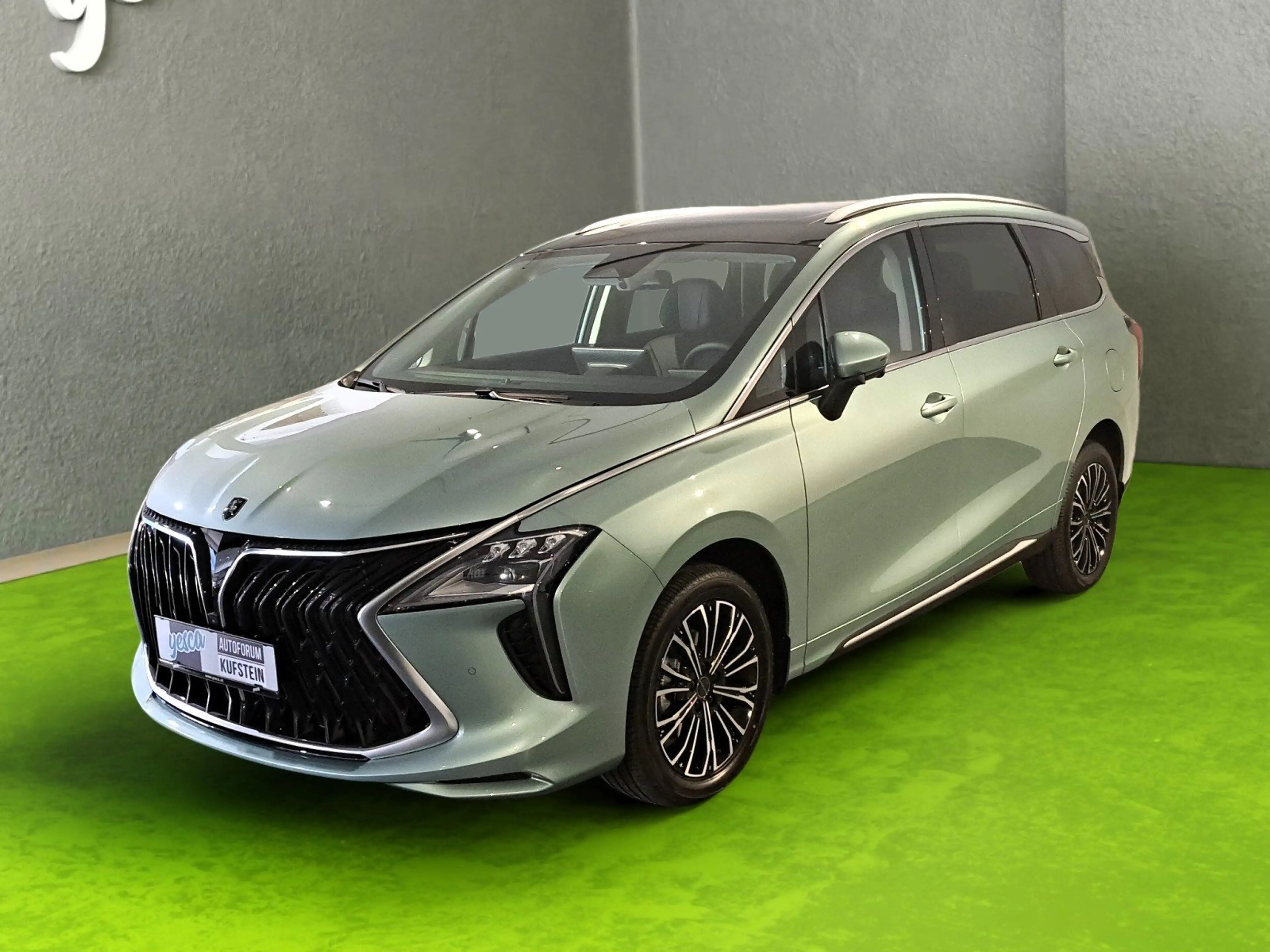Forthing Forthing 4 PHEV 7 Sitze, Plug In Hybrid
