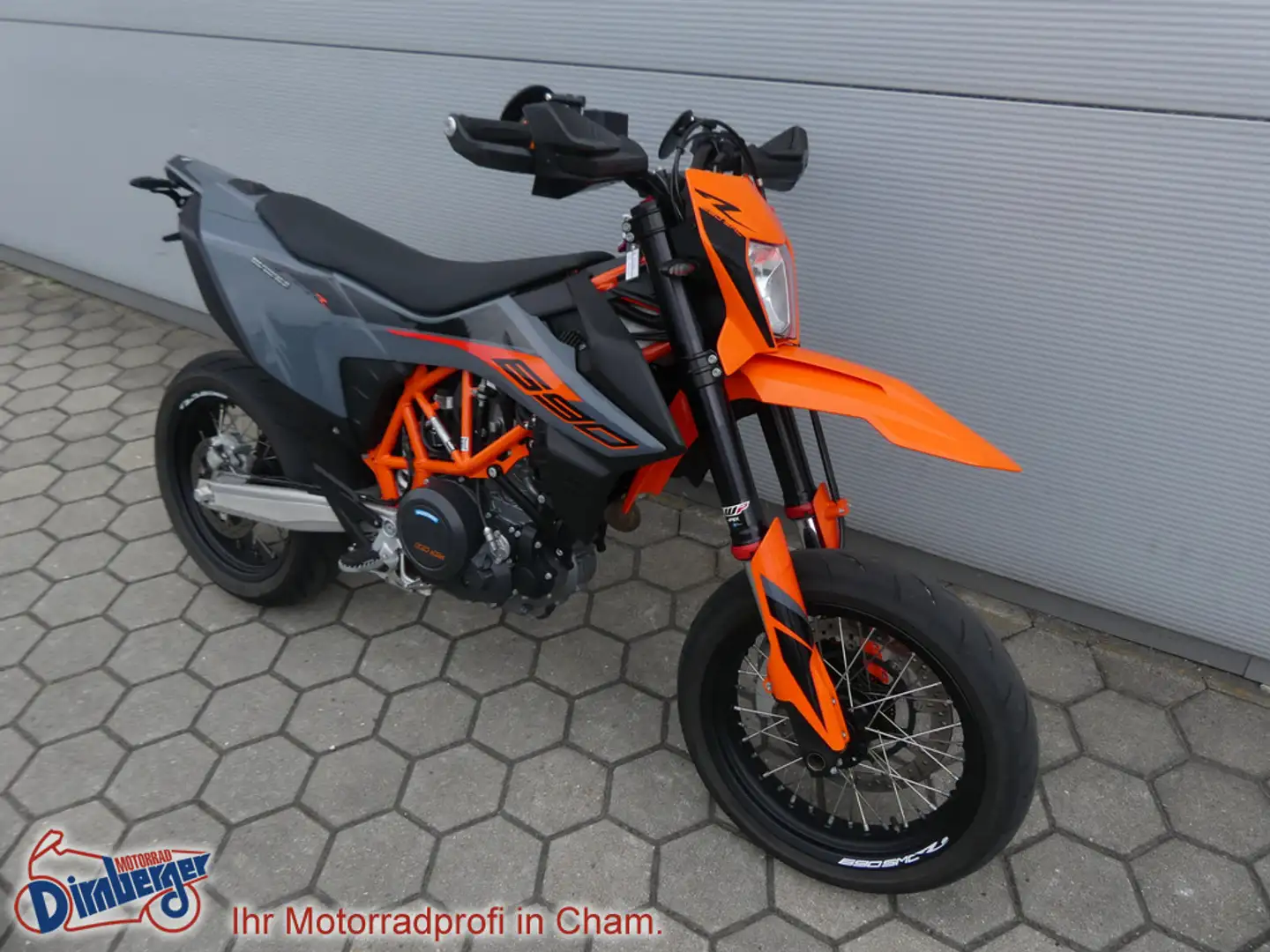 KTM 690 SMC R A2 - Drosselung, Remus, TOP-Zustan Šedá - 2
