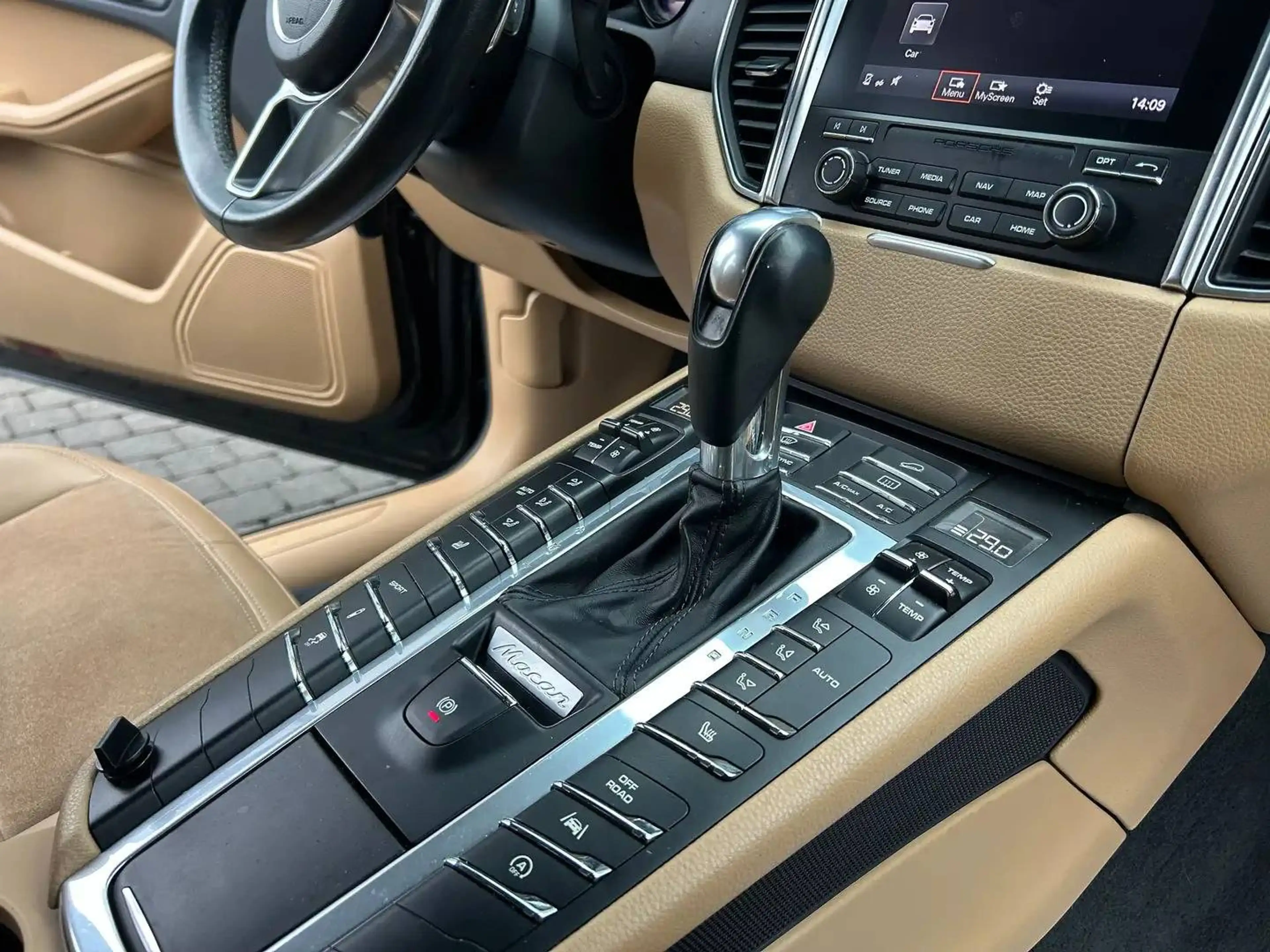 Porsche Macan 2.0 Turbo PDK *GARANTIE*CARPLAY*CUIR*SIEGES CHAUFF — photo 10