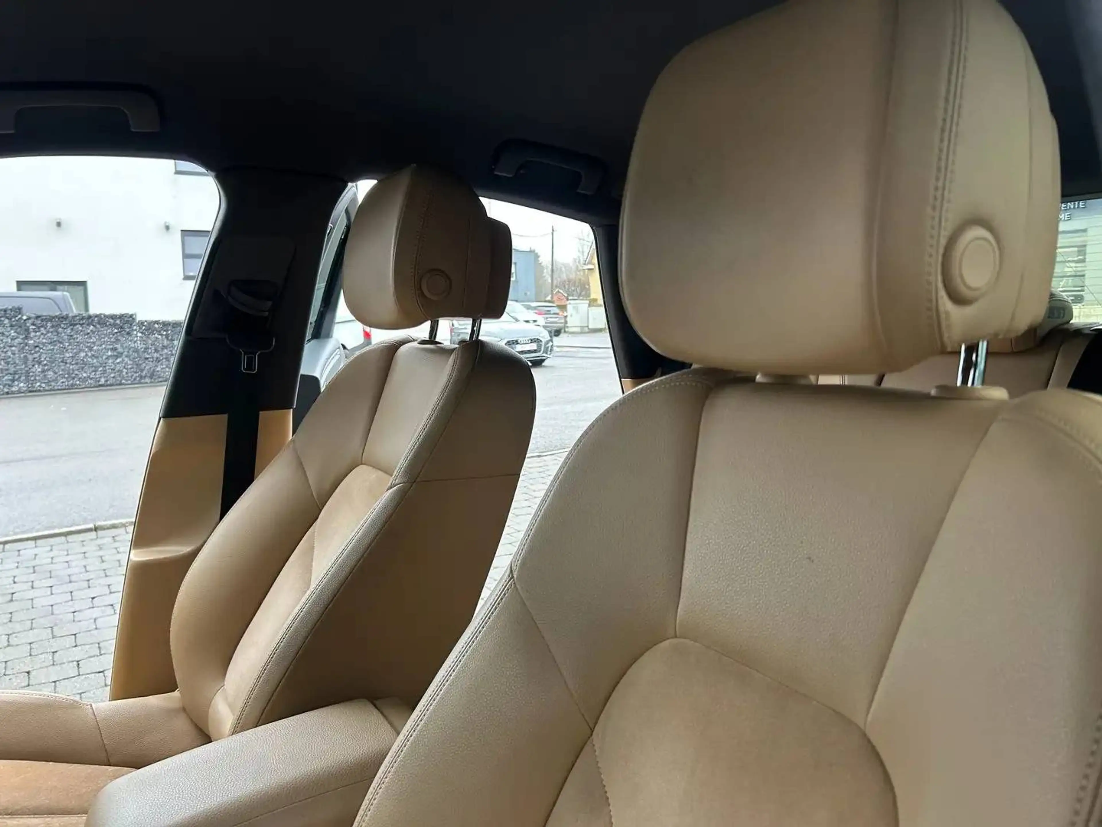 Porsche Macan 2.0 Turbo PDK *GARANTIE*CARPLAY*CUIR*SIEGES CHAUFF — photo 7